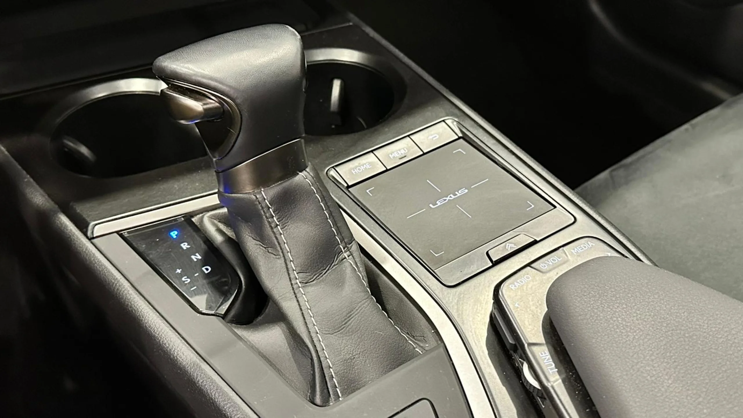 Lexus UX 250h BUSSINESS 2WD - Foto 10