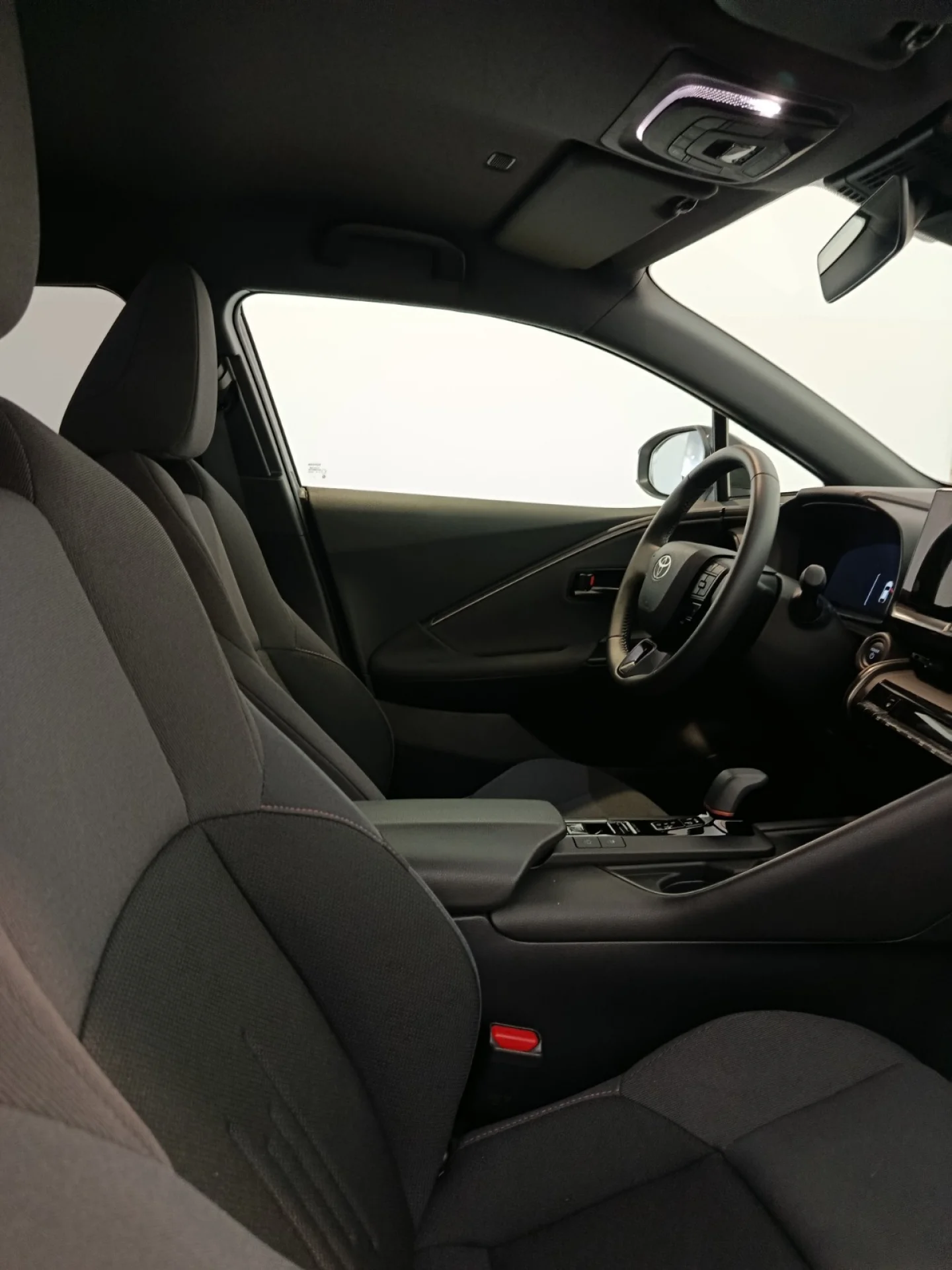 Toyota C-HR 140H Advance - Foto 7