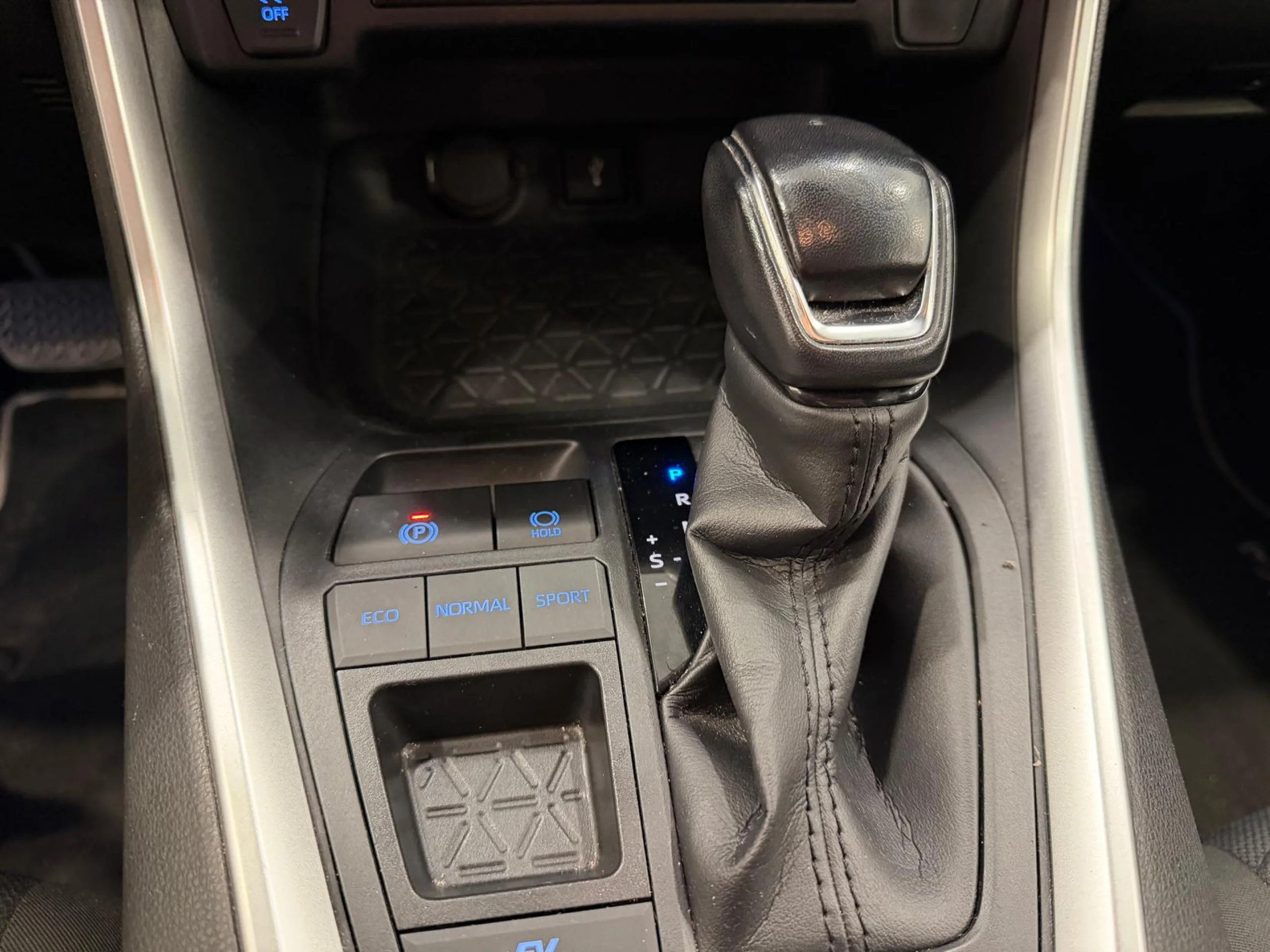 Toyota RAV 4 220H ADVANCE 2WD - Foto 12