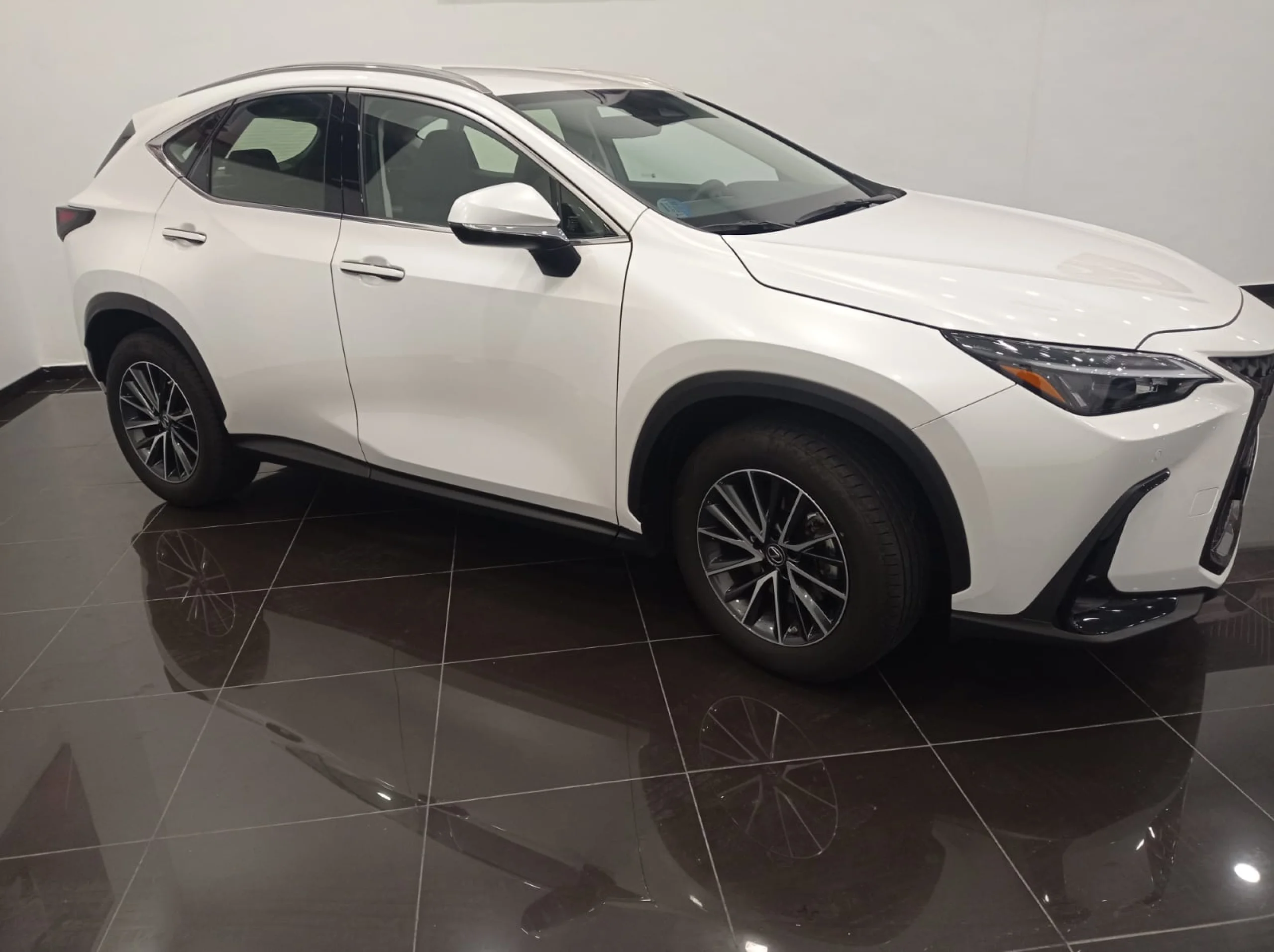 Lexus NX 350h BUSINESS CITY - Foto 2