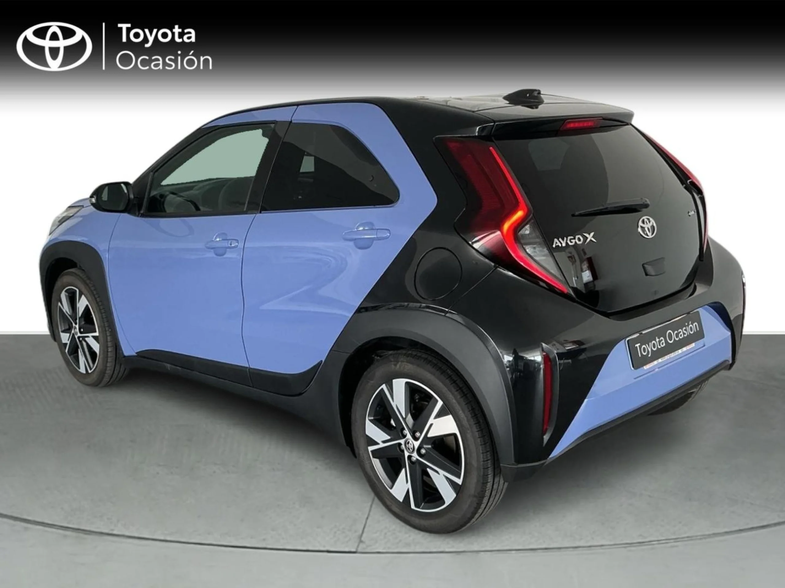 Toyota Aygo X Cross 120H Like - Foto 2