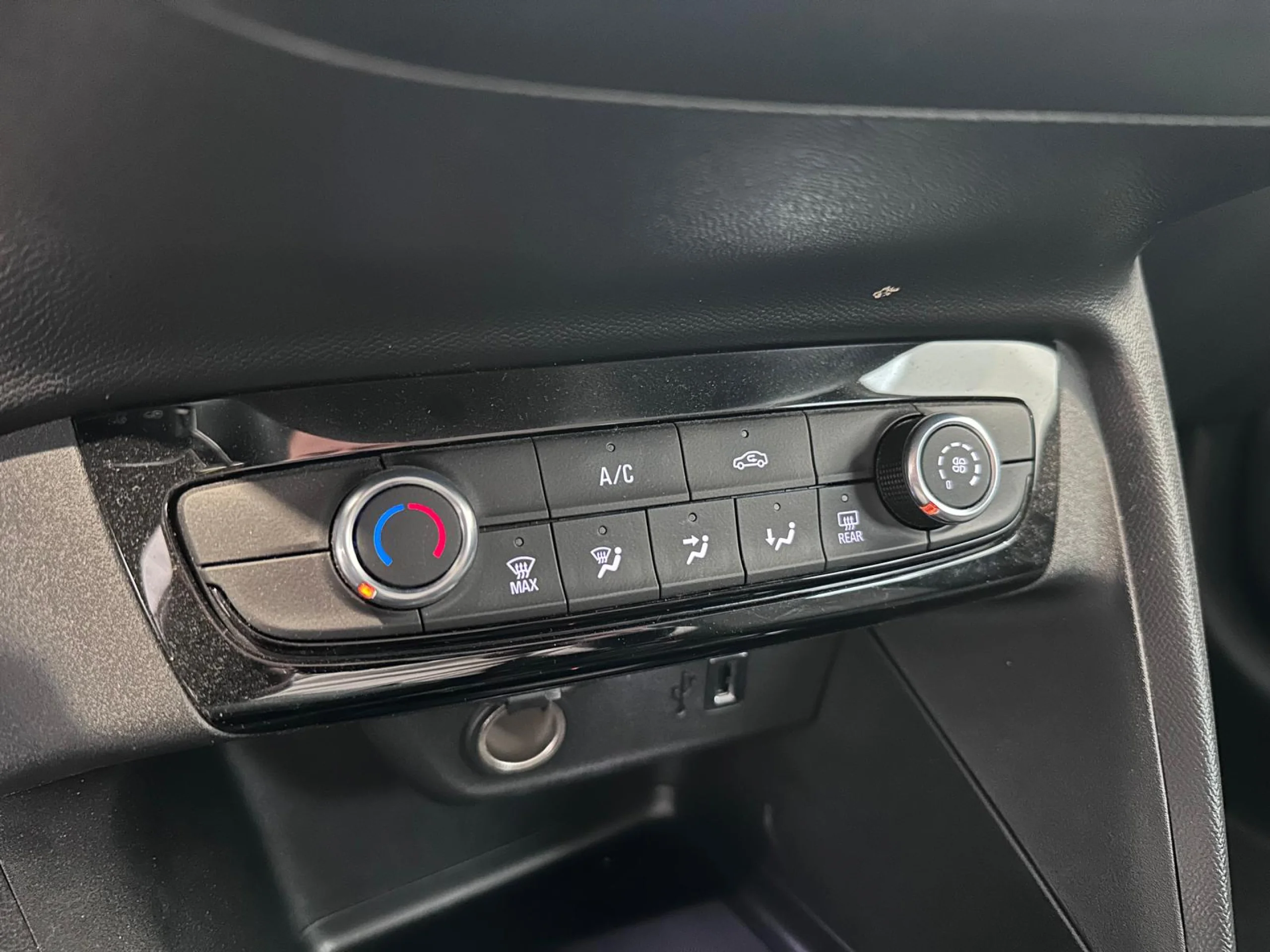 Opel Corsa 1.2T XHL S/S Edition 100 - Foto 11