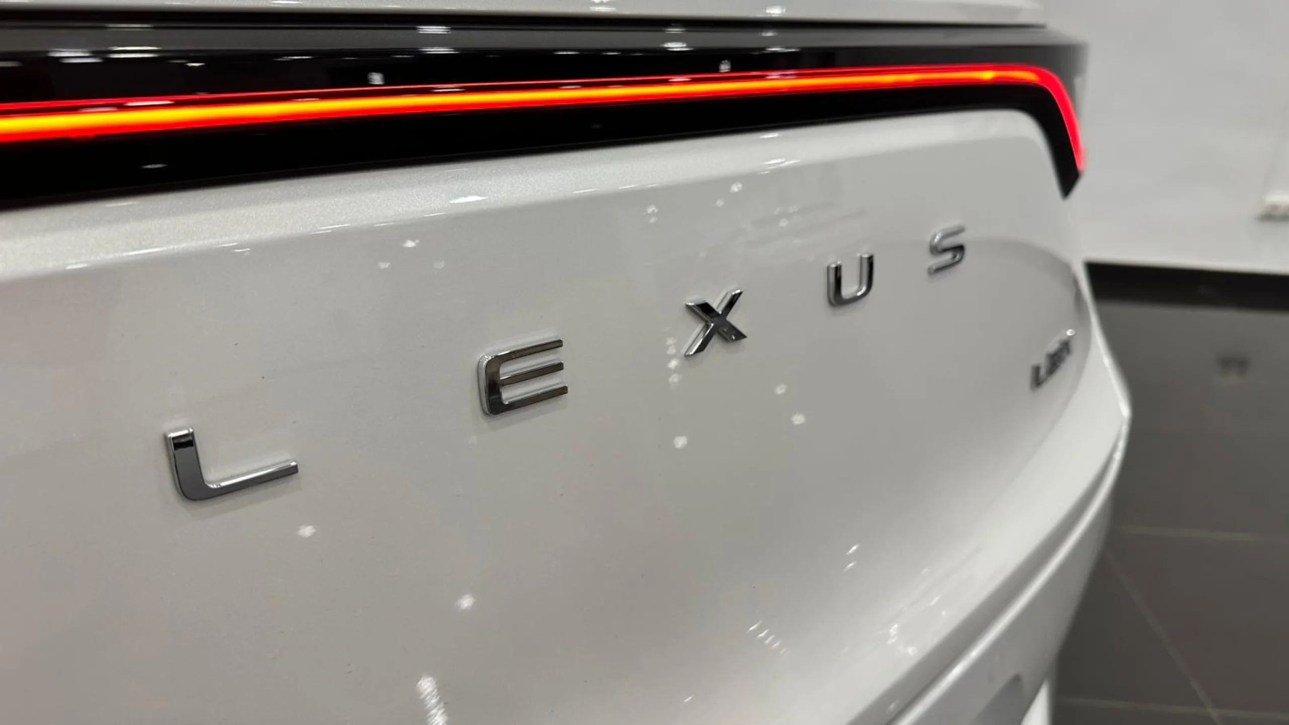 Lexus LBX EMOTION+ - Foto 5