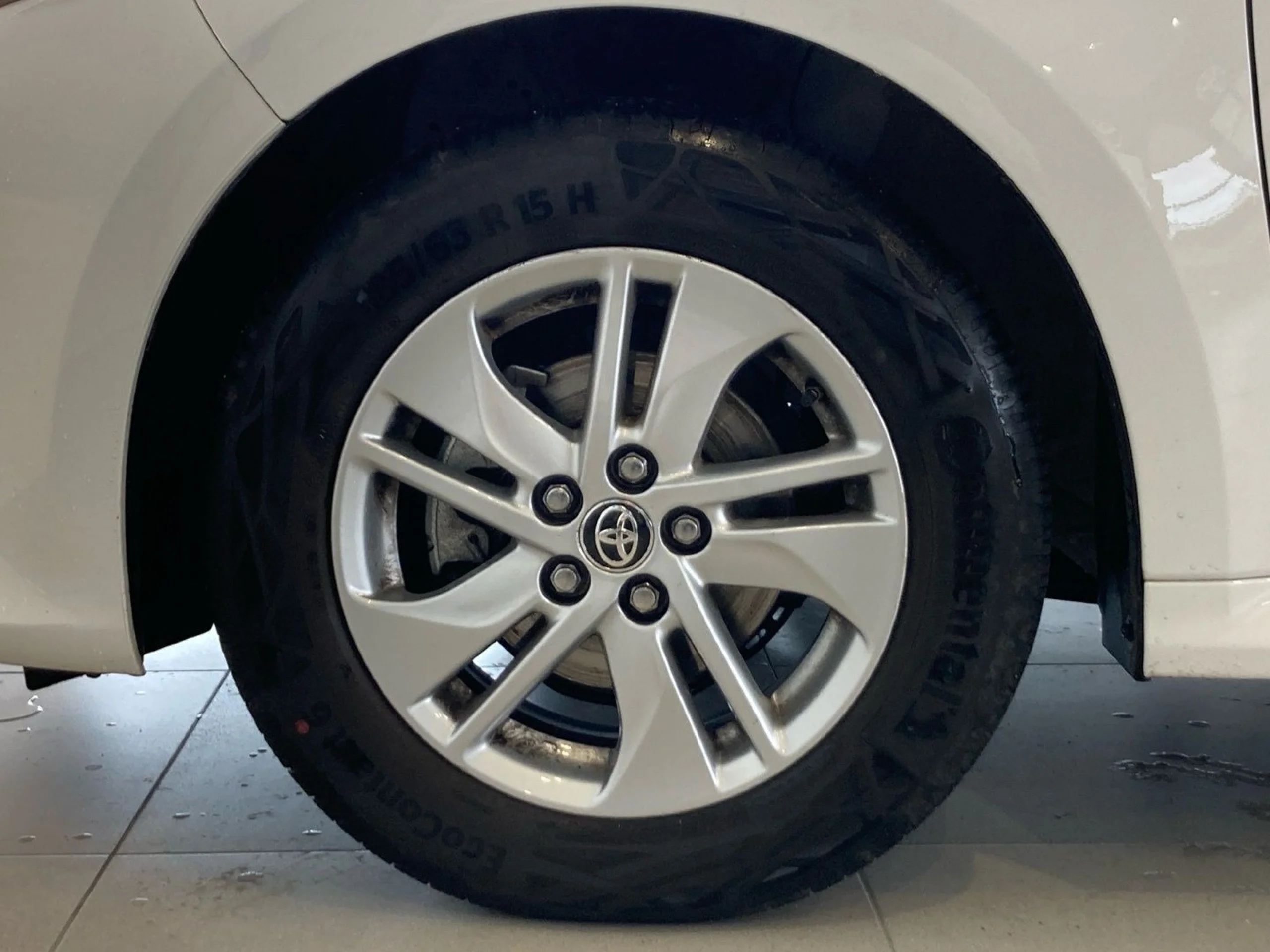 Toyota Yaris S EDITION 125 - Foto 9