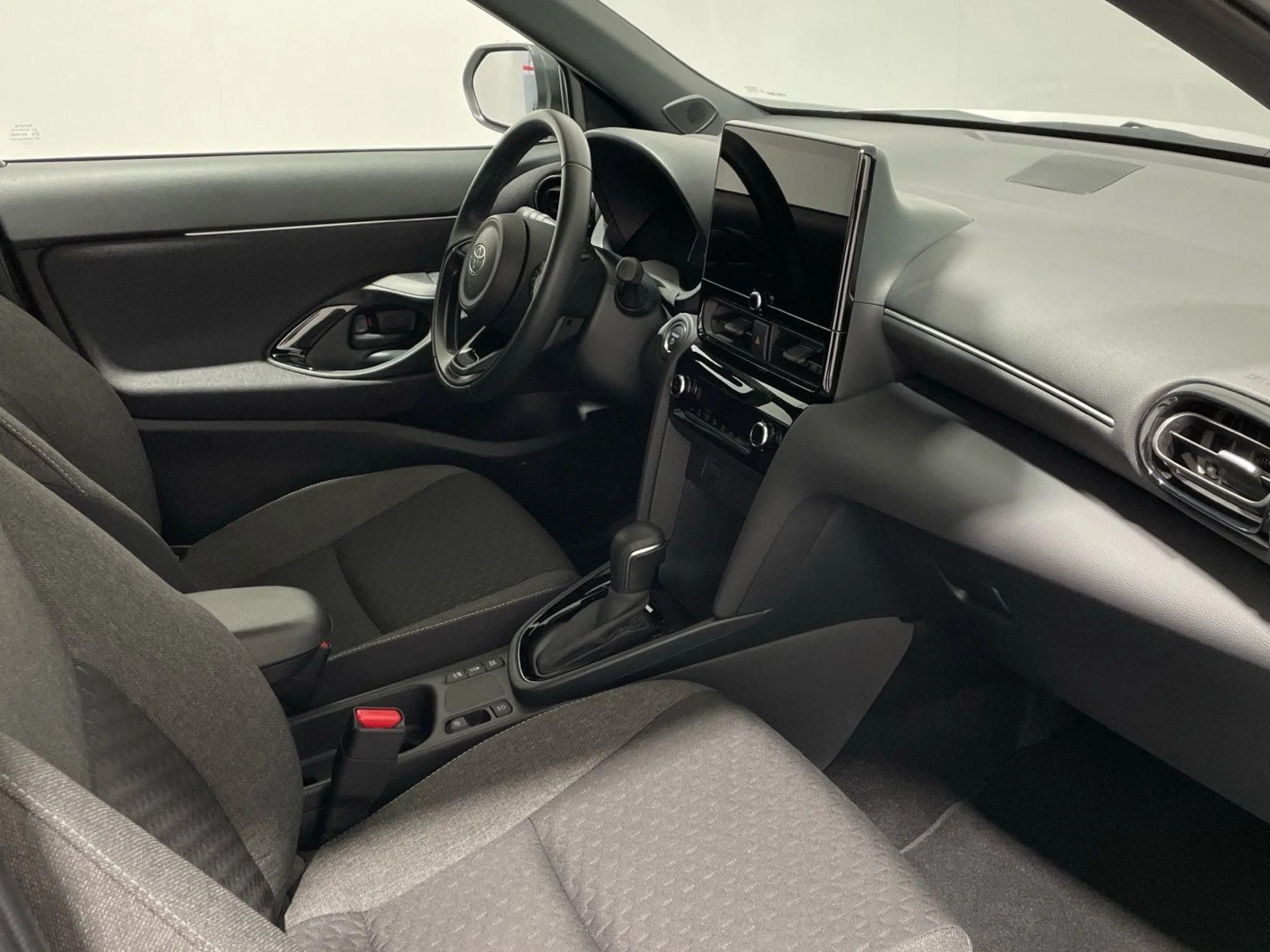 Toyota Yaris Cross Active Plus 120H - Foto 5