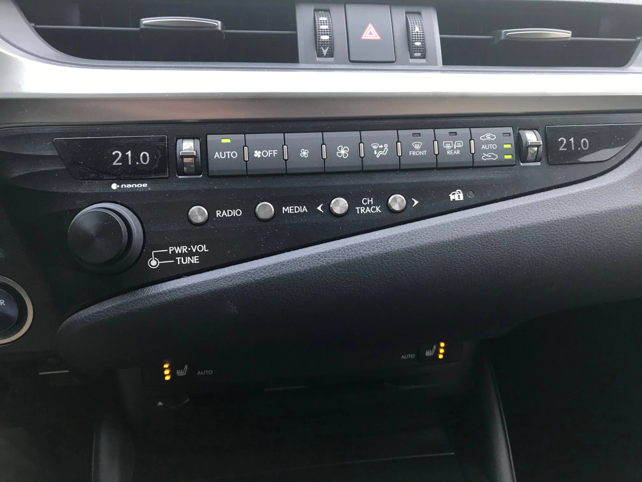 Lexus ES 300h BUSINESS - Foto 12