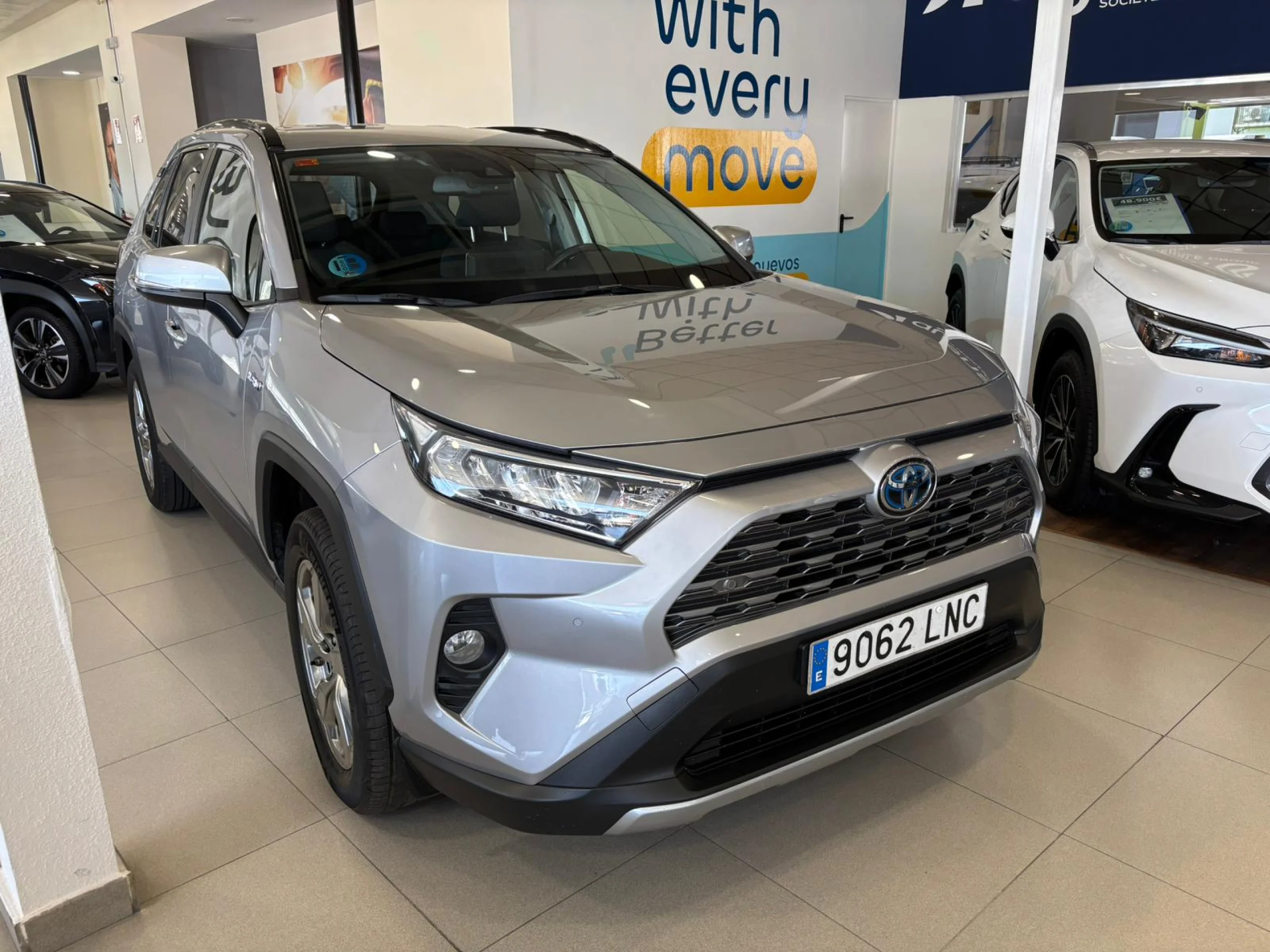 Toyota RAV 4 ADVANCE 2WD - Foto 2