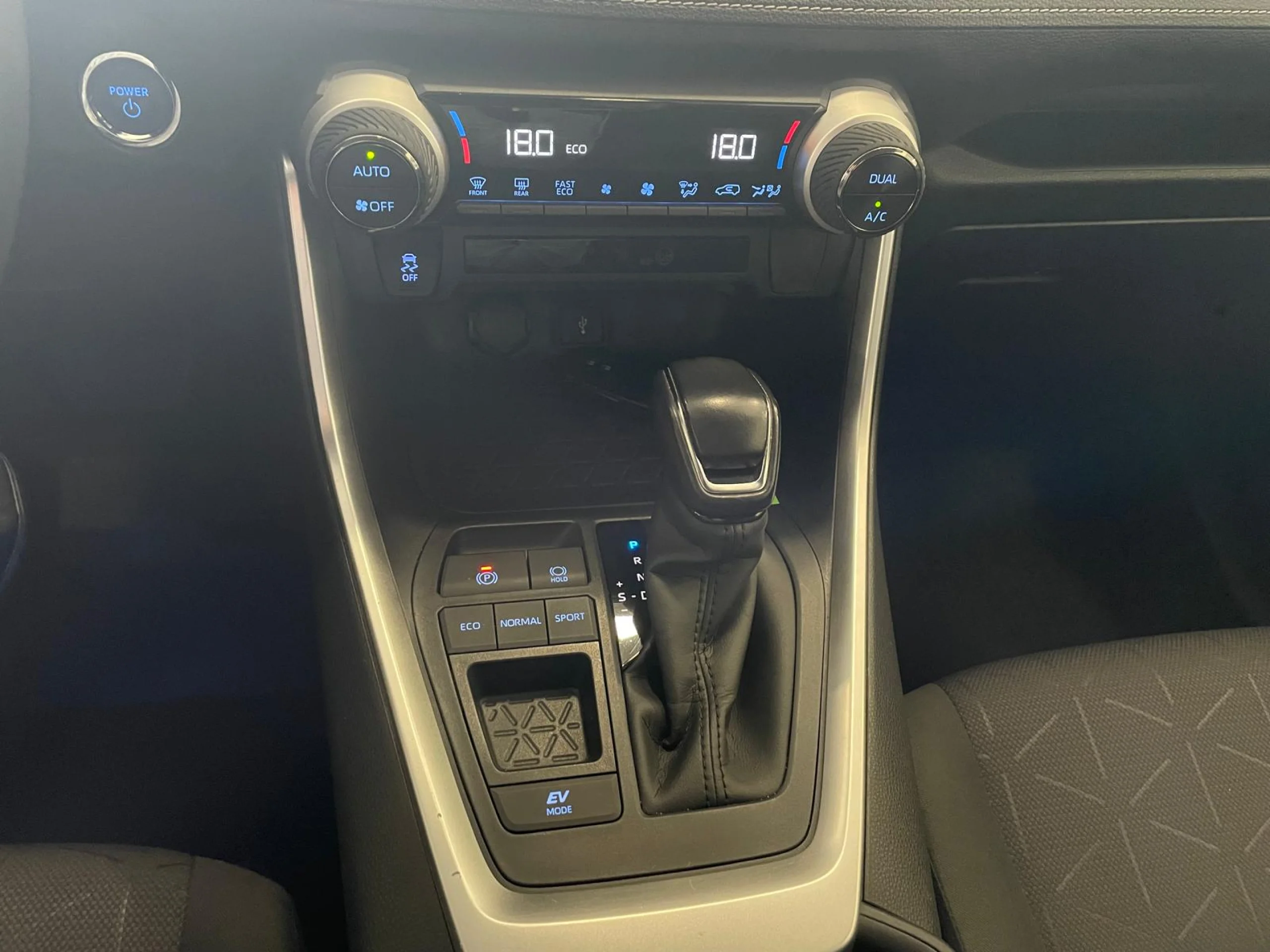 Toyota RAV 4 ADVANCE 2WD - Foto 23