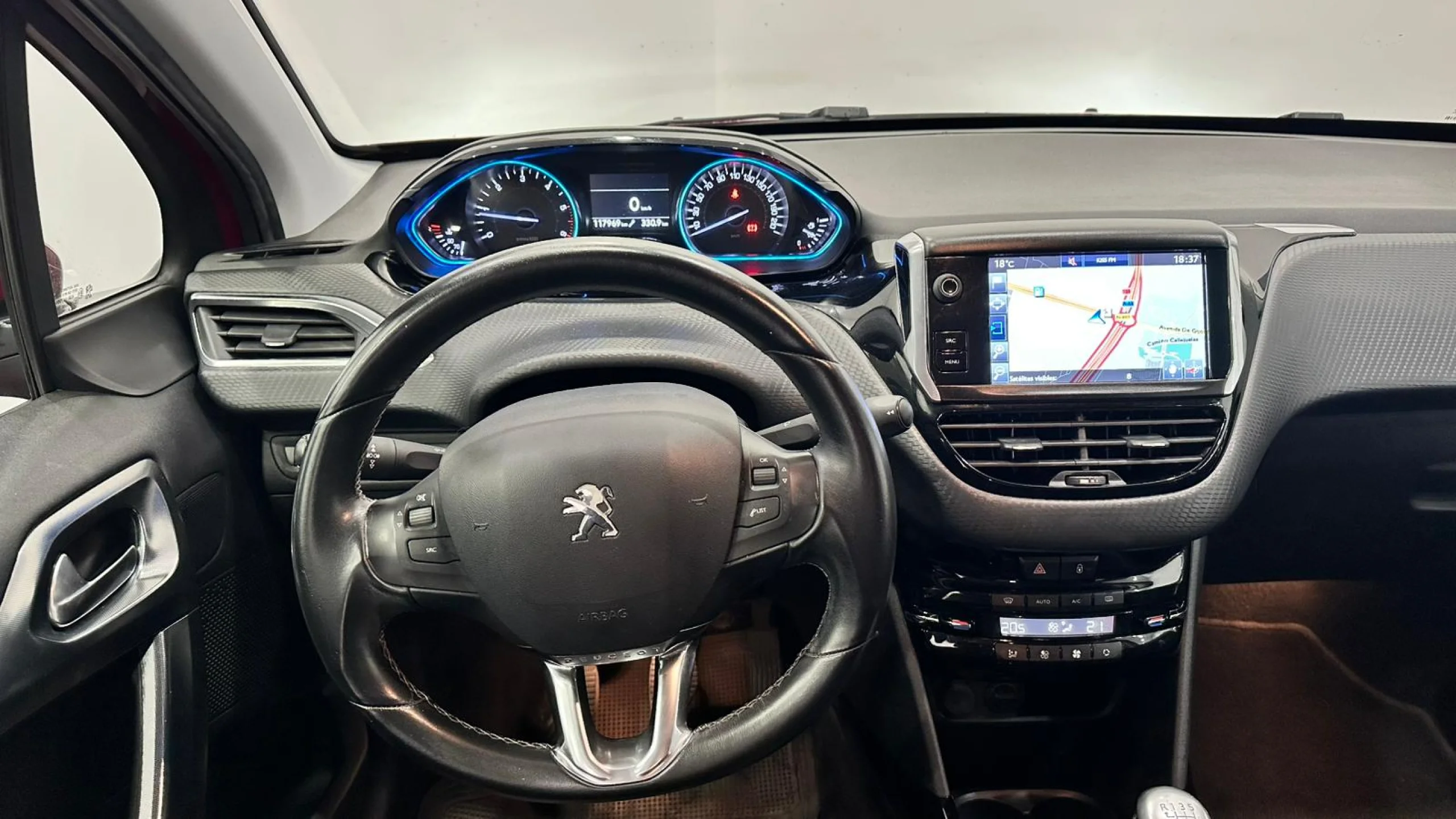 Peugeot 2008 ALLURE 1.6 BLUE HDI - Foto 10