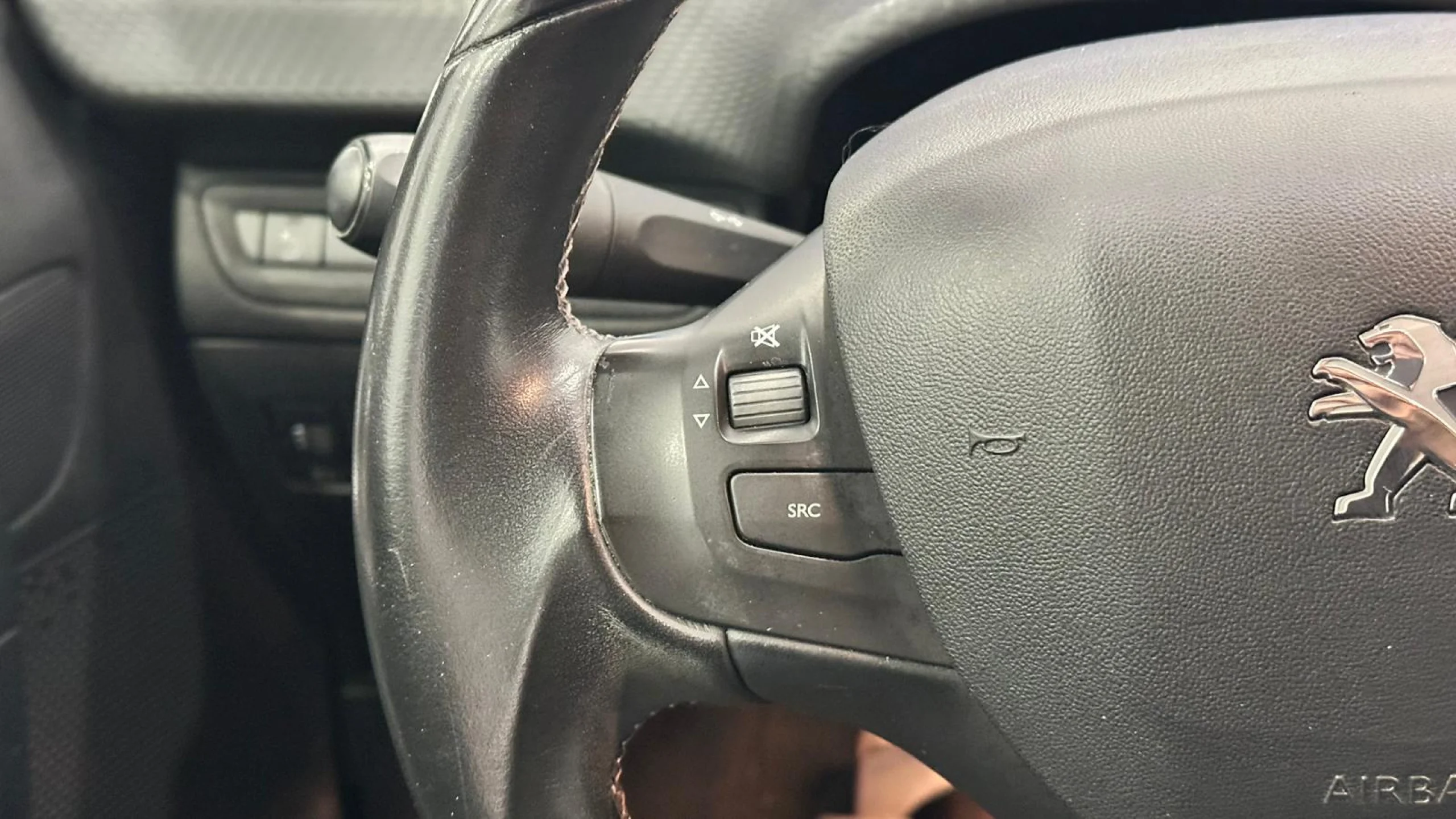 Peugeot 2008 ALLURE 1.6 BLUE HDI - Foto 13