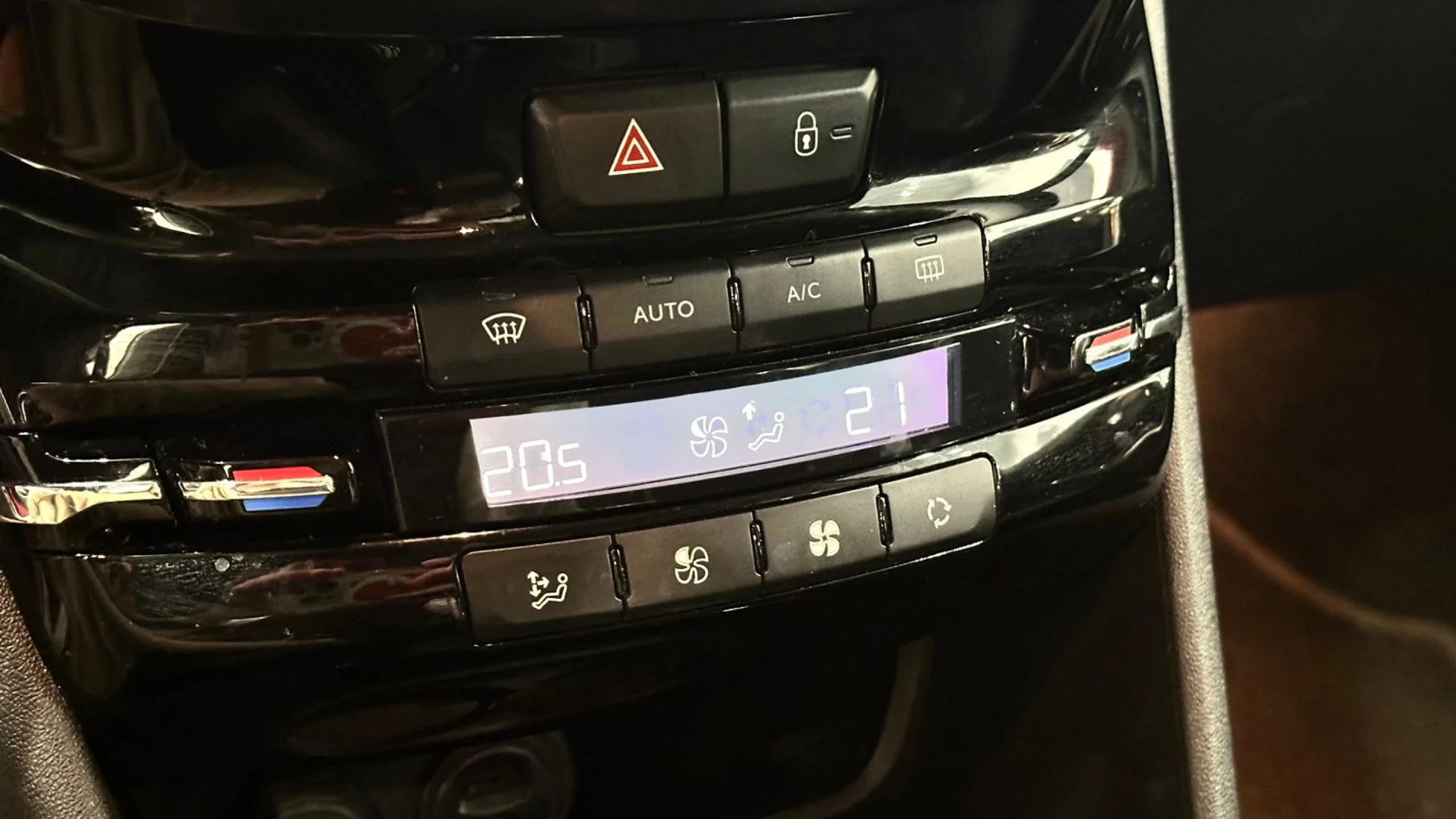 Peugeot 2008 ALLURE 1.6 BLUE HDI - Foto 14