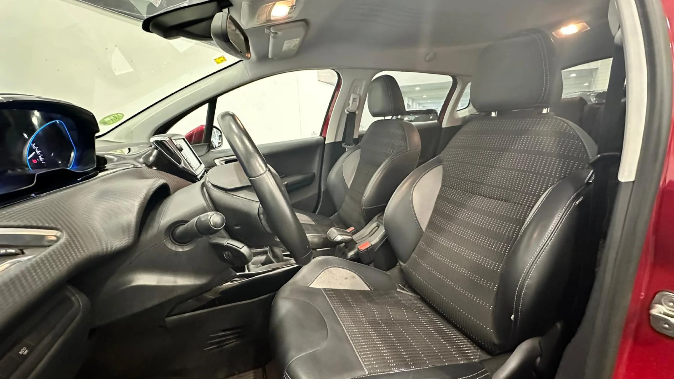 Peugeot 2008 ALLURE 1.6 BLUE HDI - Foto 15