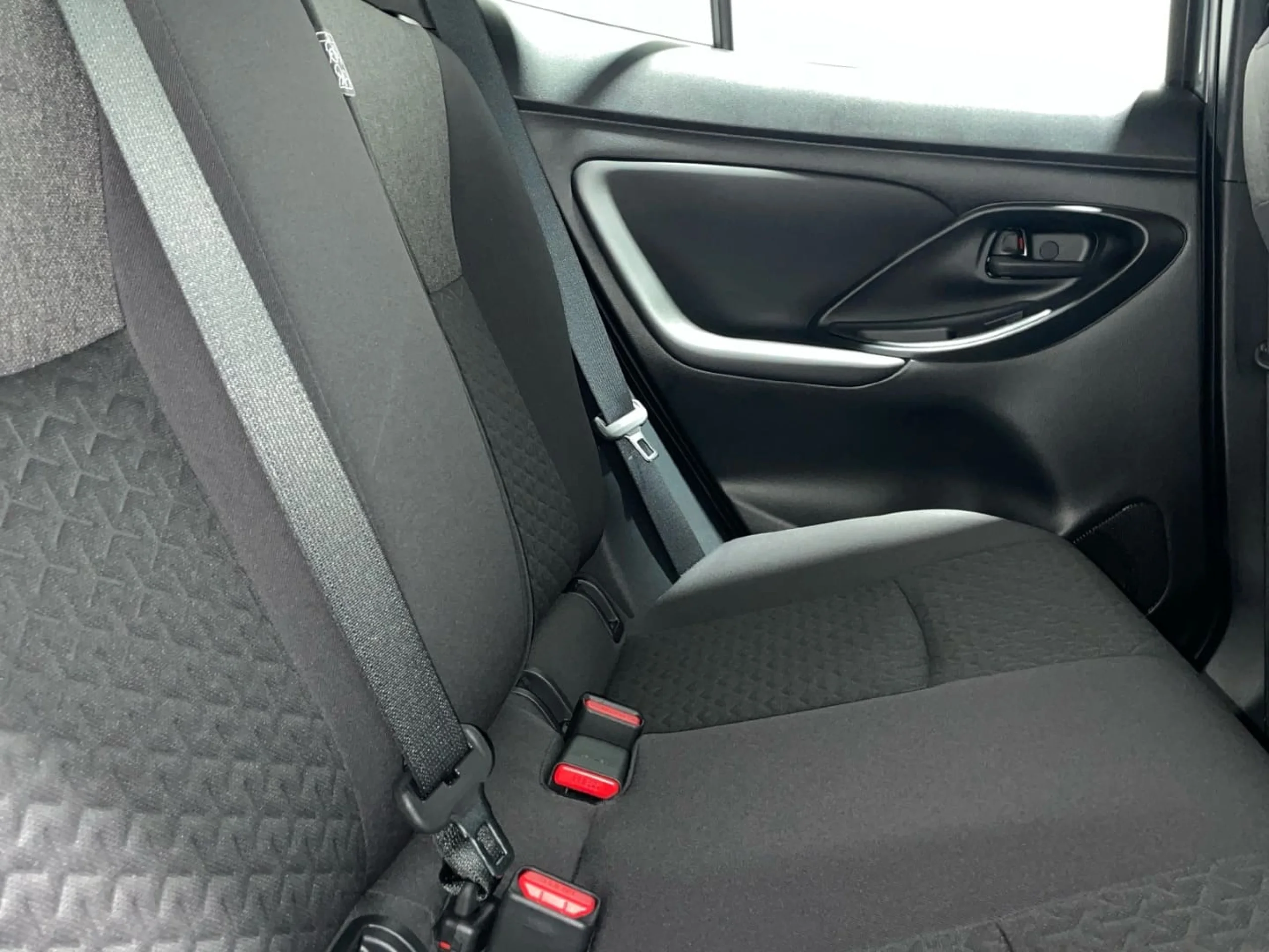 Toyota Yaris Cross 120H Active Tech - Foto 14