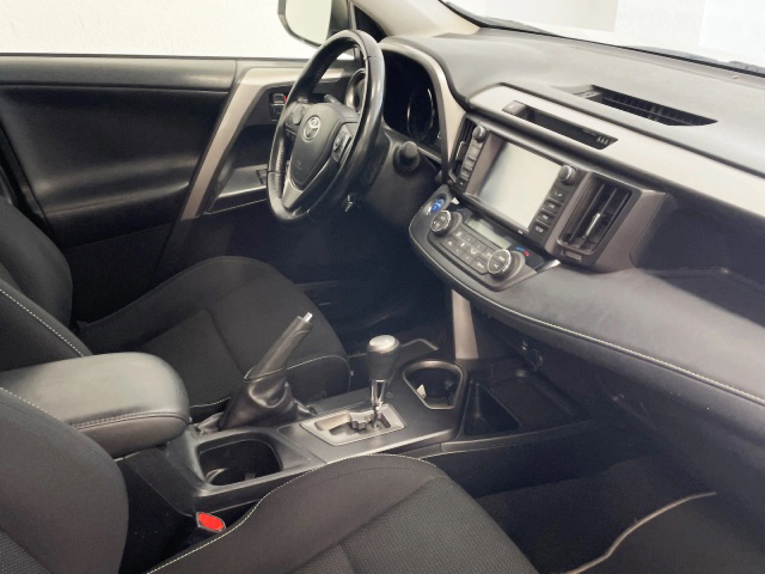 Toyota RAV 4 Advance 200H e-CVT 2WD - Foto 8