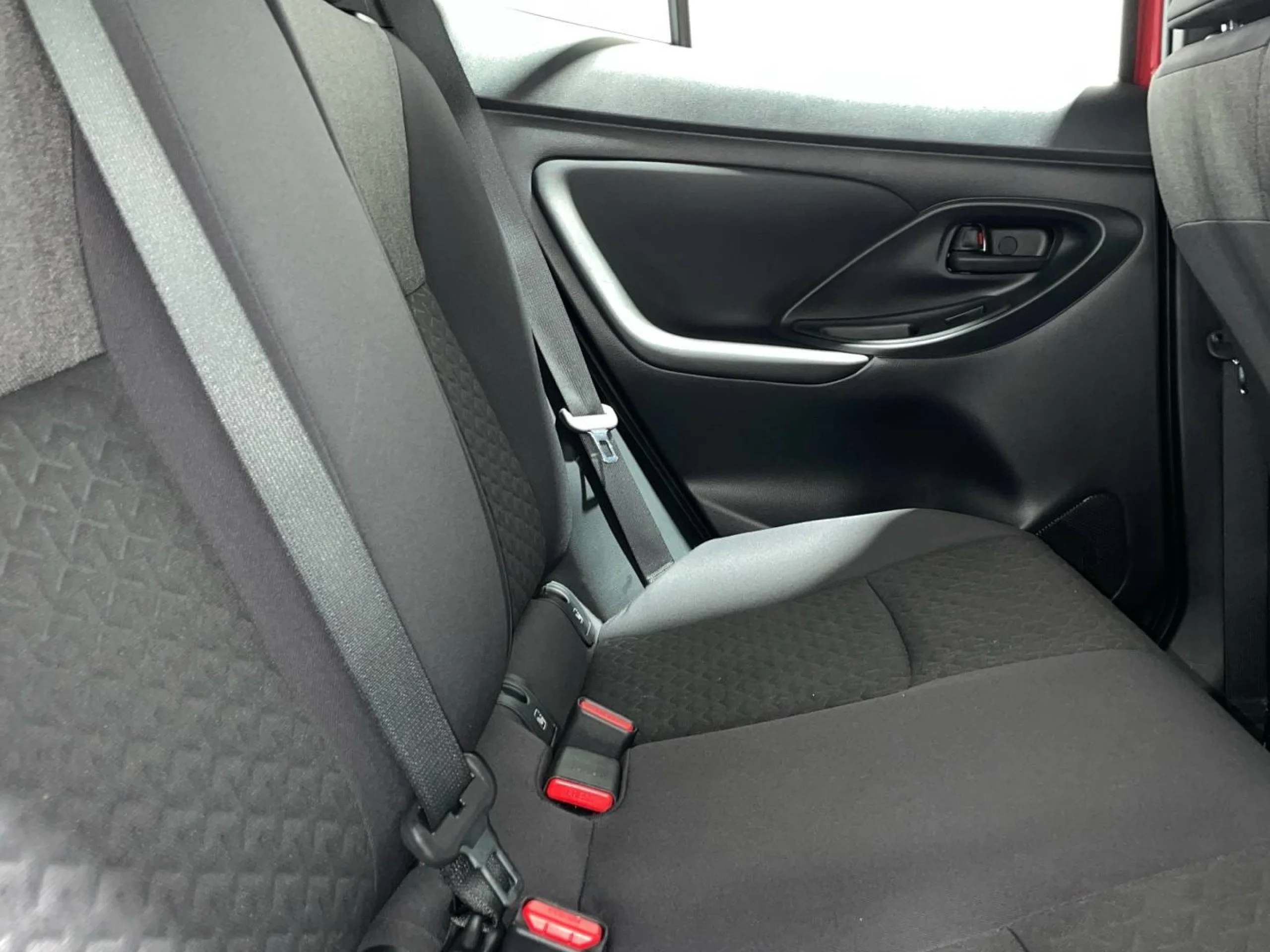 Toyota Yaris Cross 120H Active Tech - Foto 8