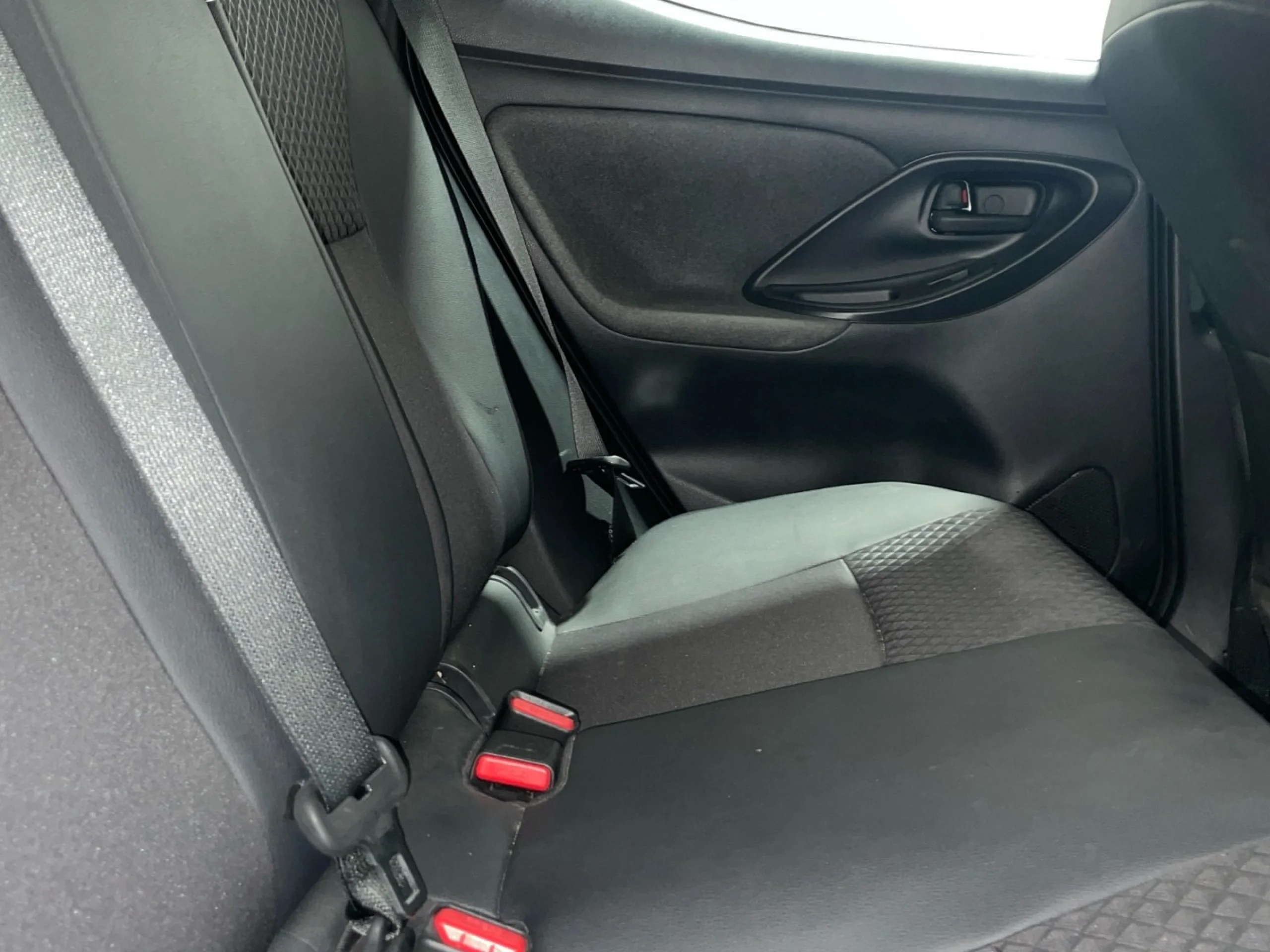 Toyota Yaris Style 120H - Foto 16