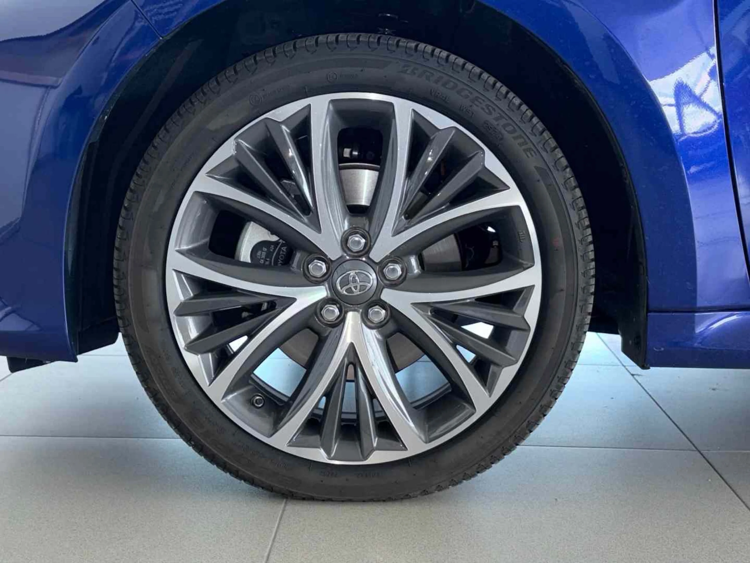 Toyota Yaris 120H Active Plus - Foto 6