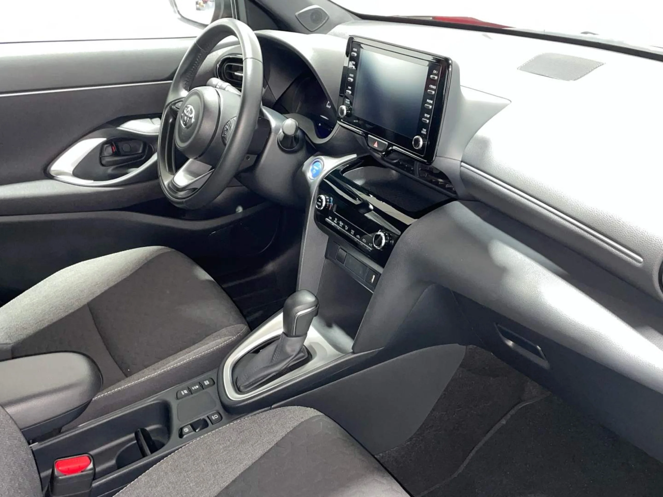 Toyota Yaris Cross 120H Active Tech - Foto 10