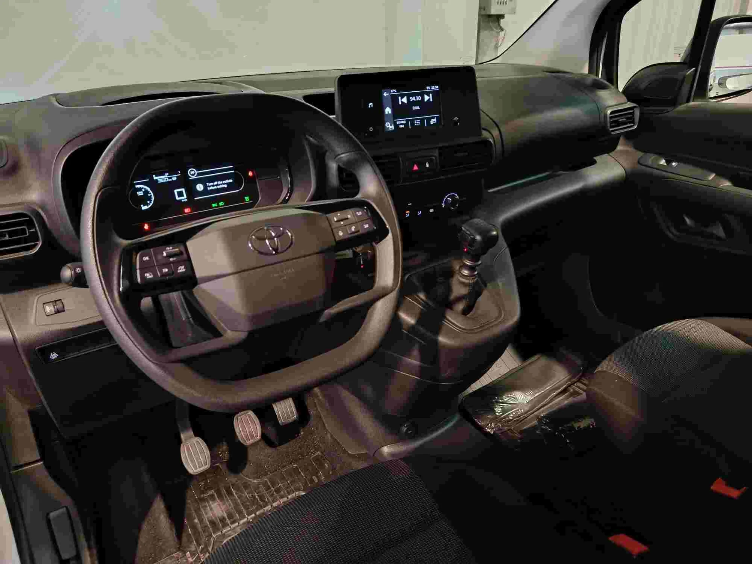 Toyota Proace City Van 1.5D 100CV GX L1 - Foto 11