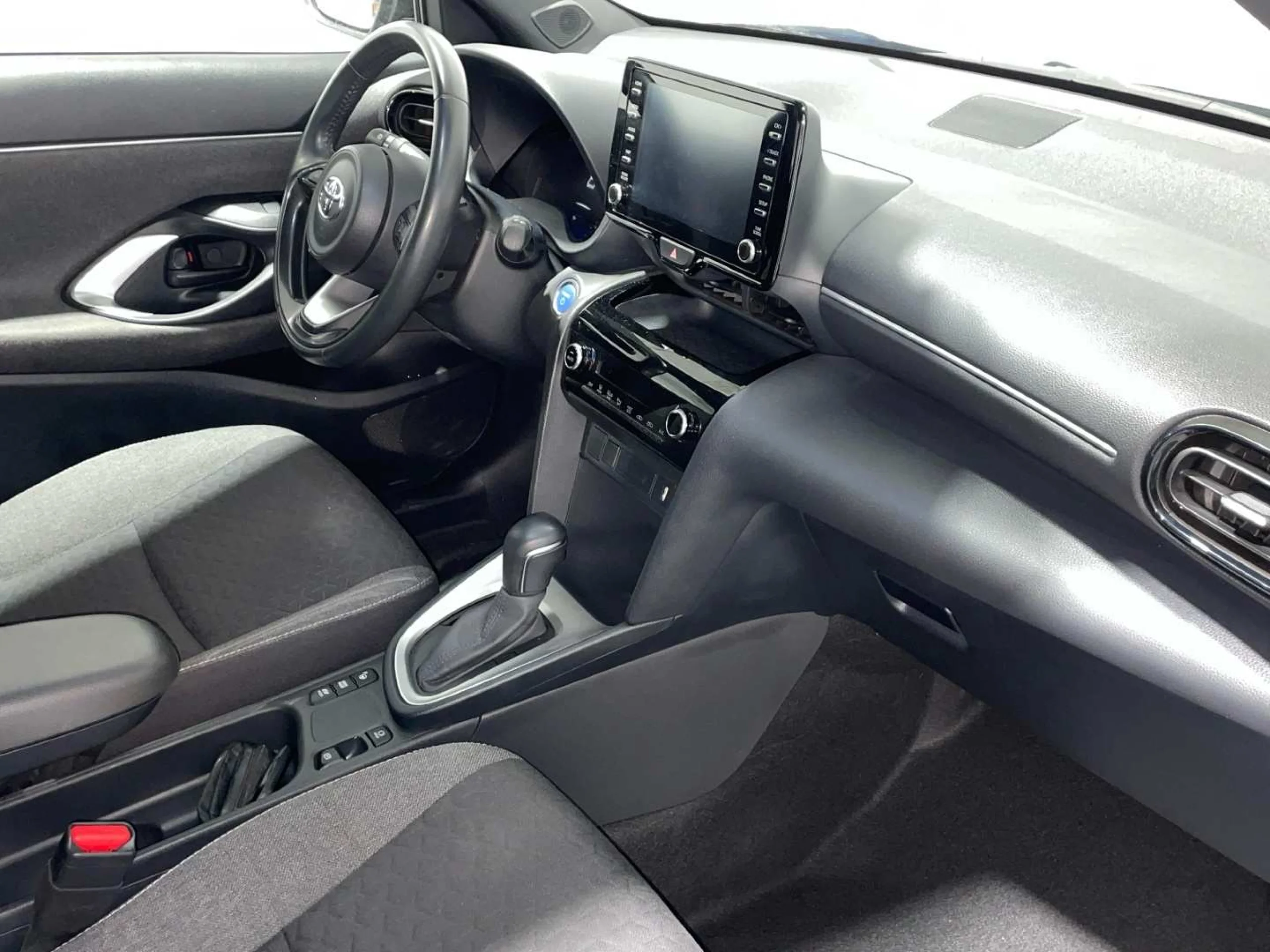 Toyota Yaris Cross 120H Active Tech - Foto 10