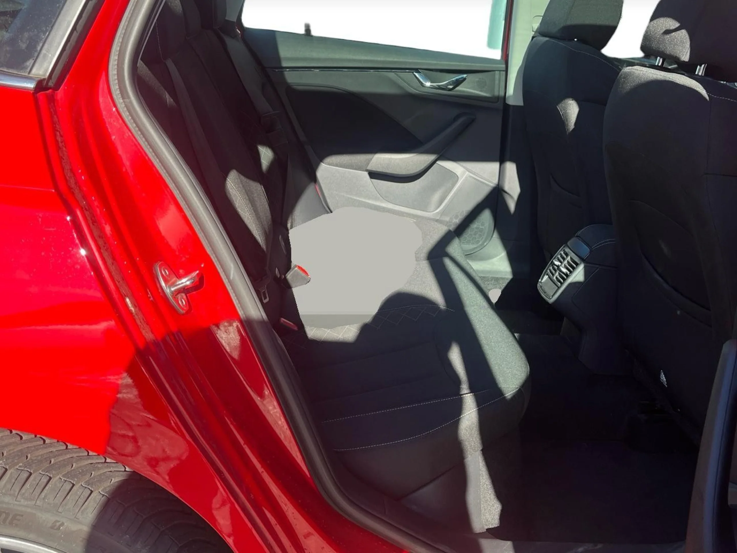 Skoda Kamiq 1.5 TSI - Foto 8