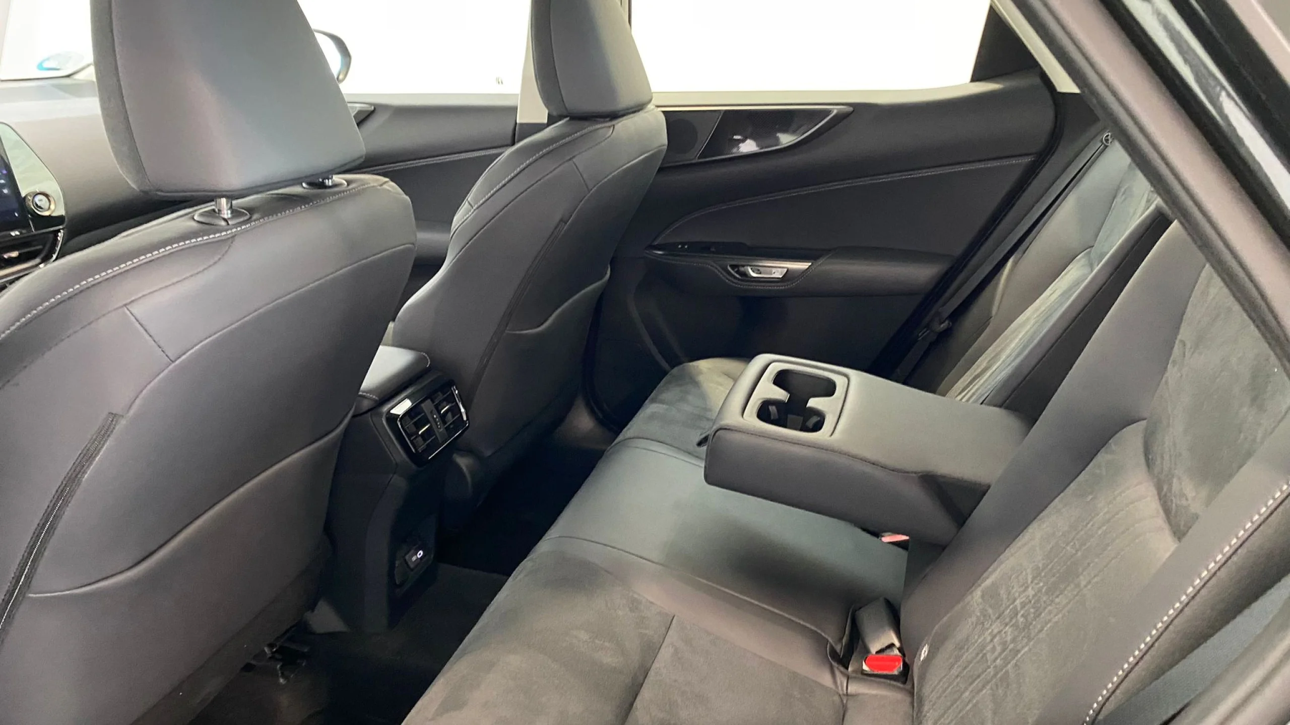 Lexus NX 350h BUSSINES CITY 2WD - Foto 7