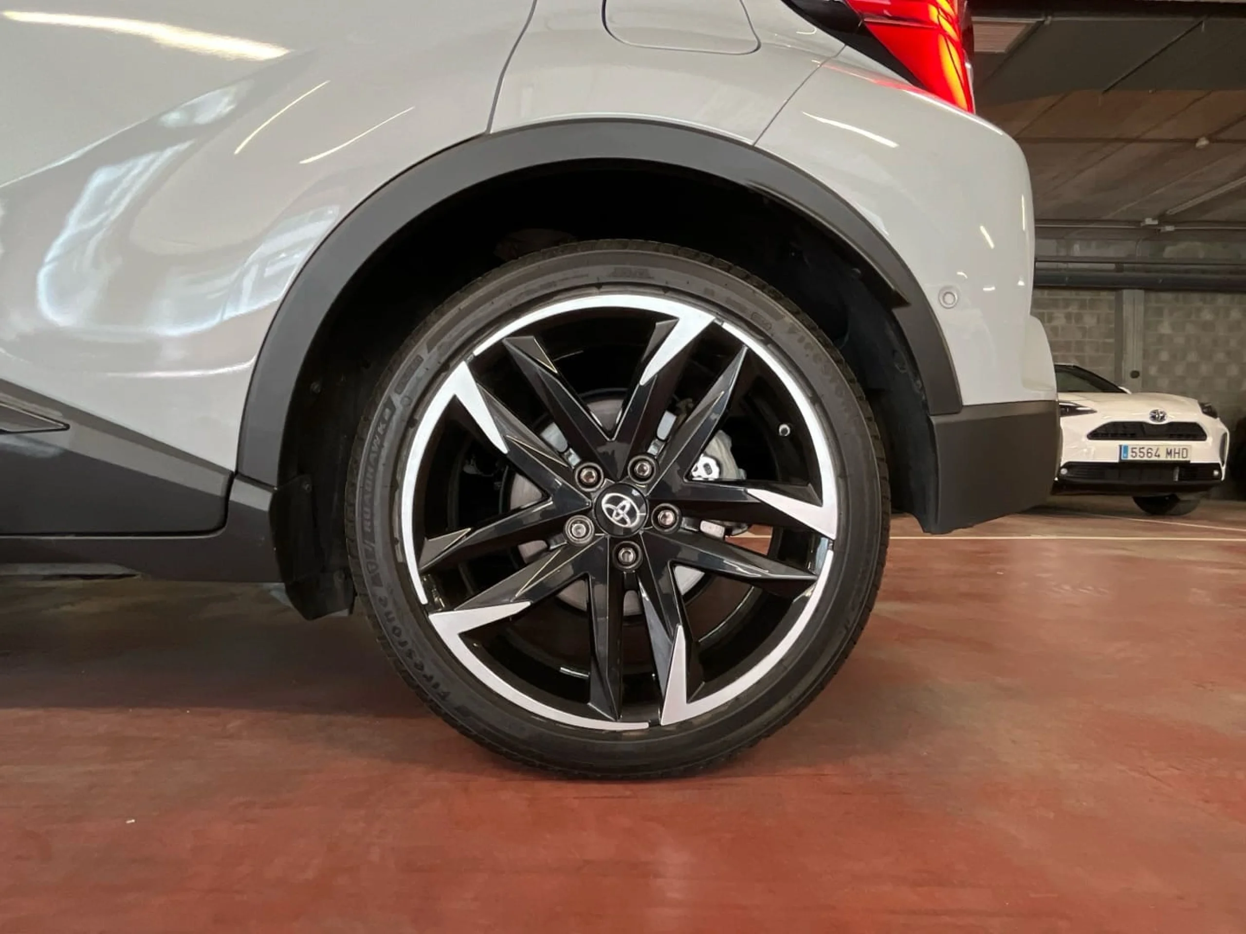 Toyota C-HR 180H GR Sport - Foto 6