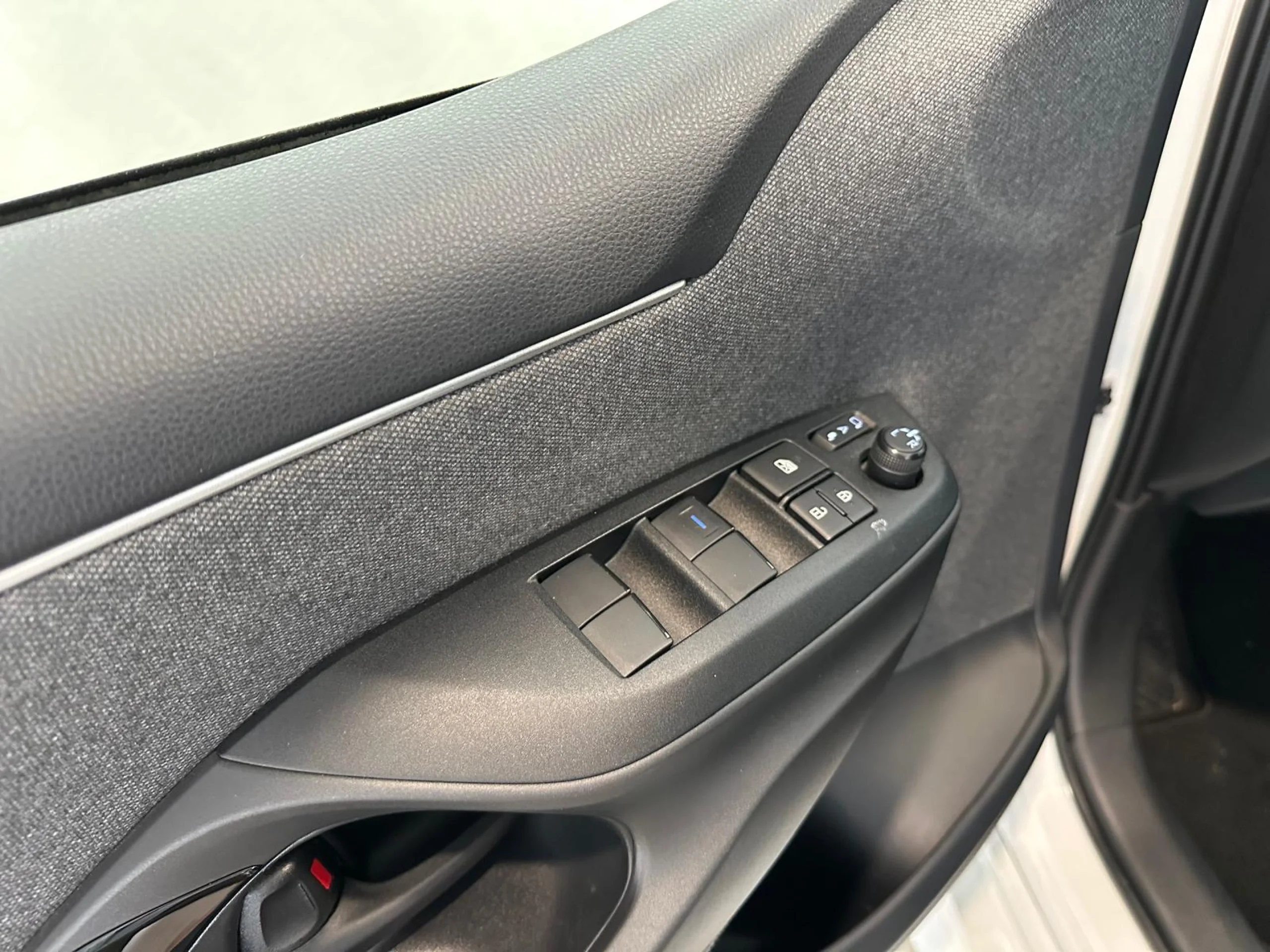 Toyota Yaris 1.5 120H Style - Foto 9