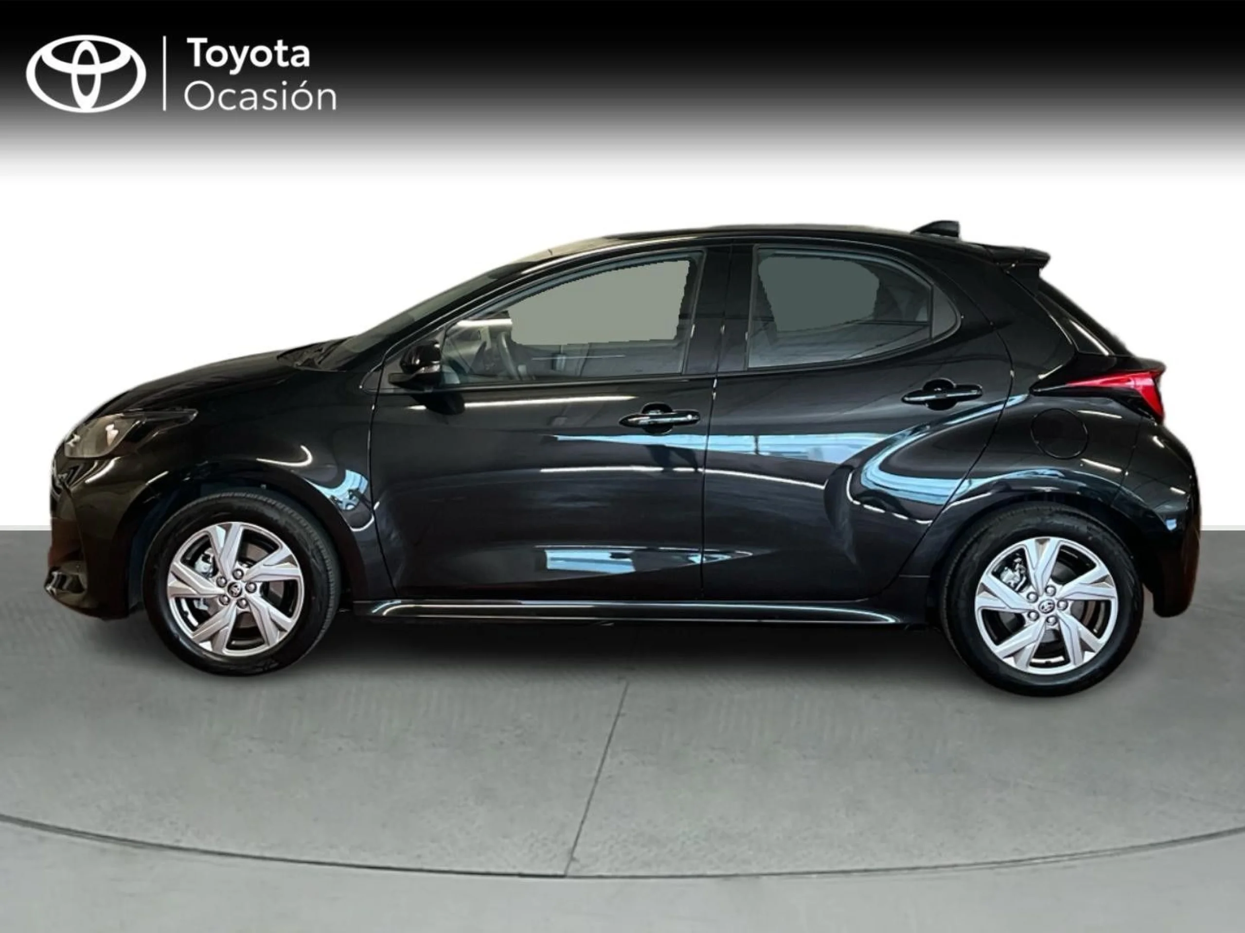 Toyota Yaris 120H Active Plus - Foto 3