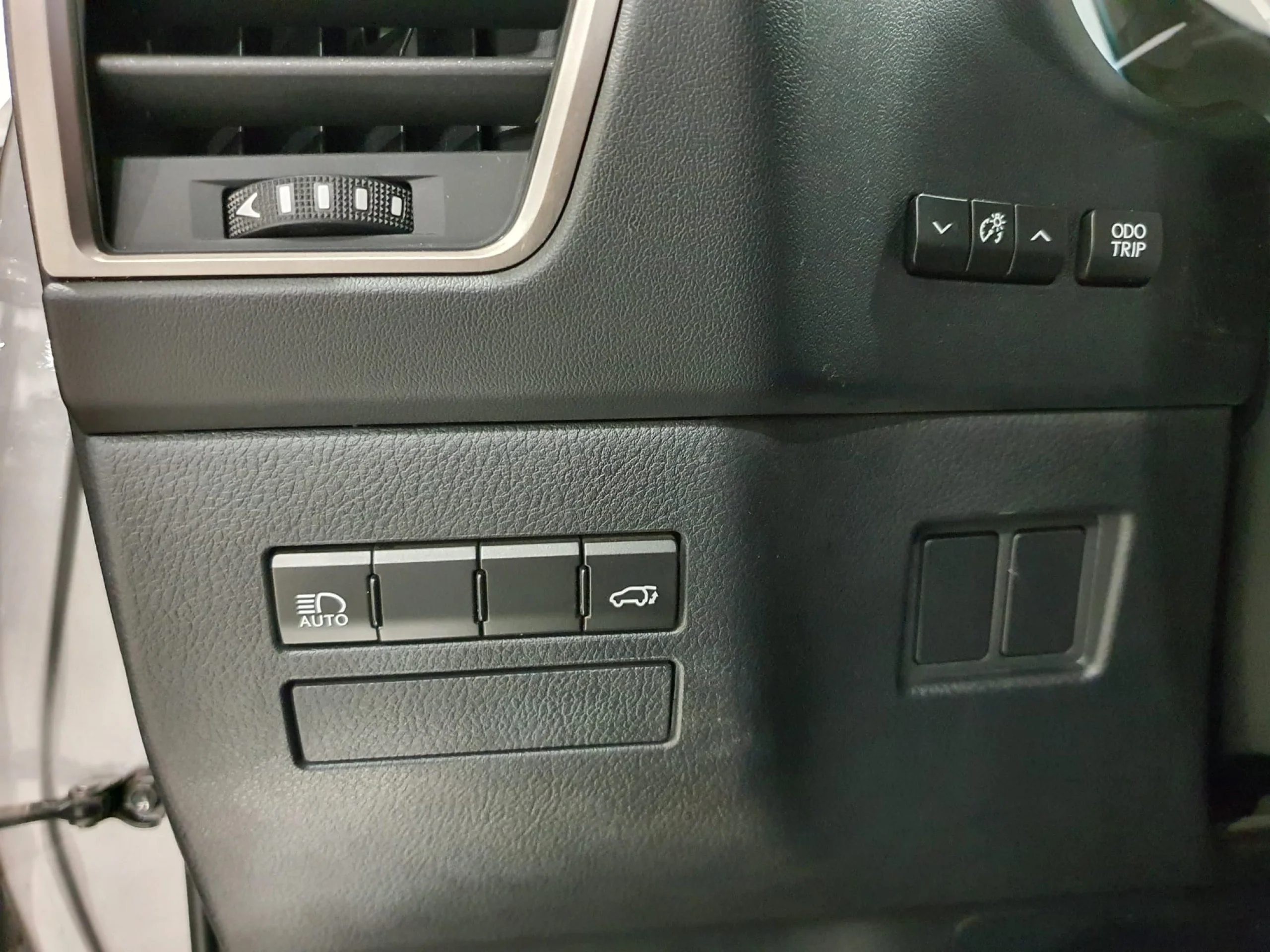 Lexus NX 300h NX300H EXECUTIVE  NAVIGATION 4WD - Foto 6