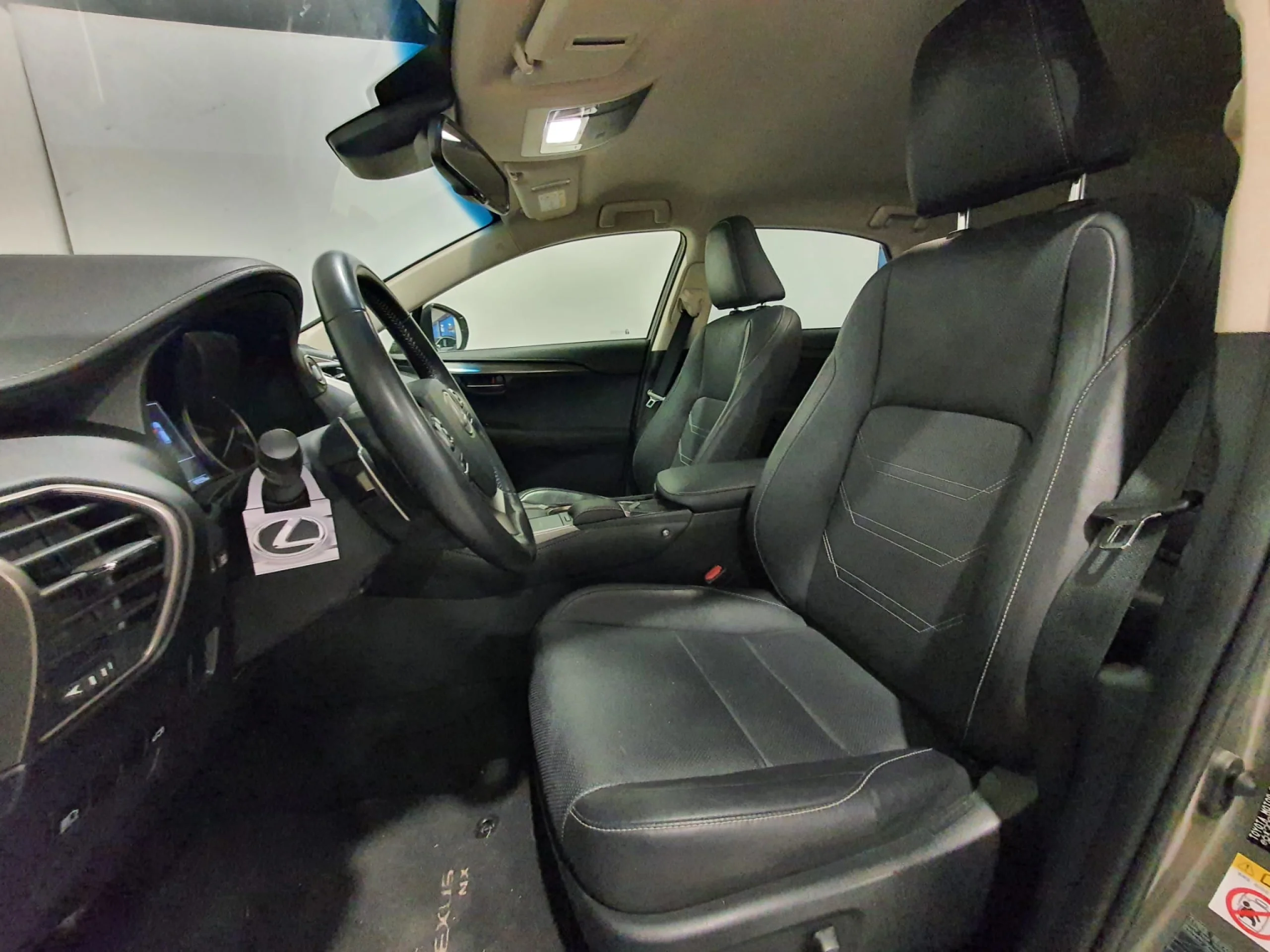 Lexus NX 300h NX300H EXECUTIVE  NAVIGATION 4WD - Foto 9