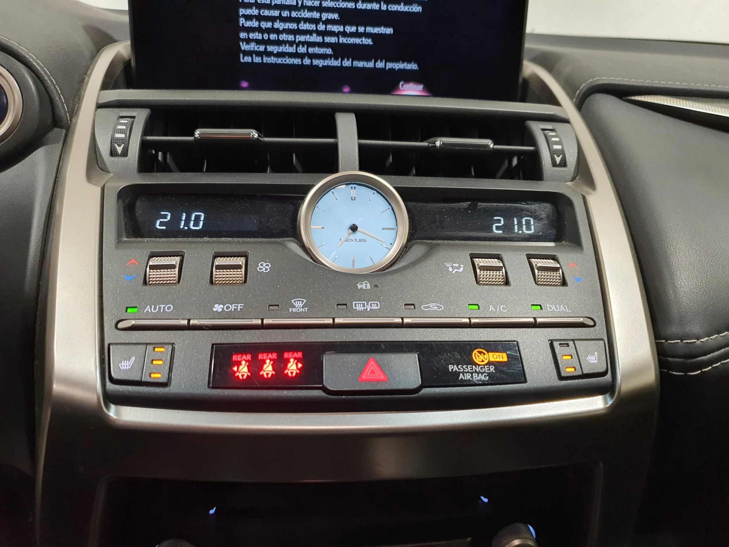 Lexus NX 300h NX300H EXECUTIVE  NAVIGATION 4WD - Foto 11