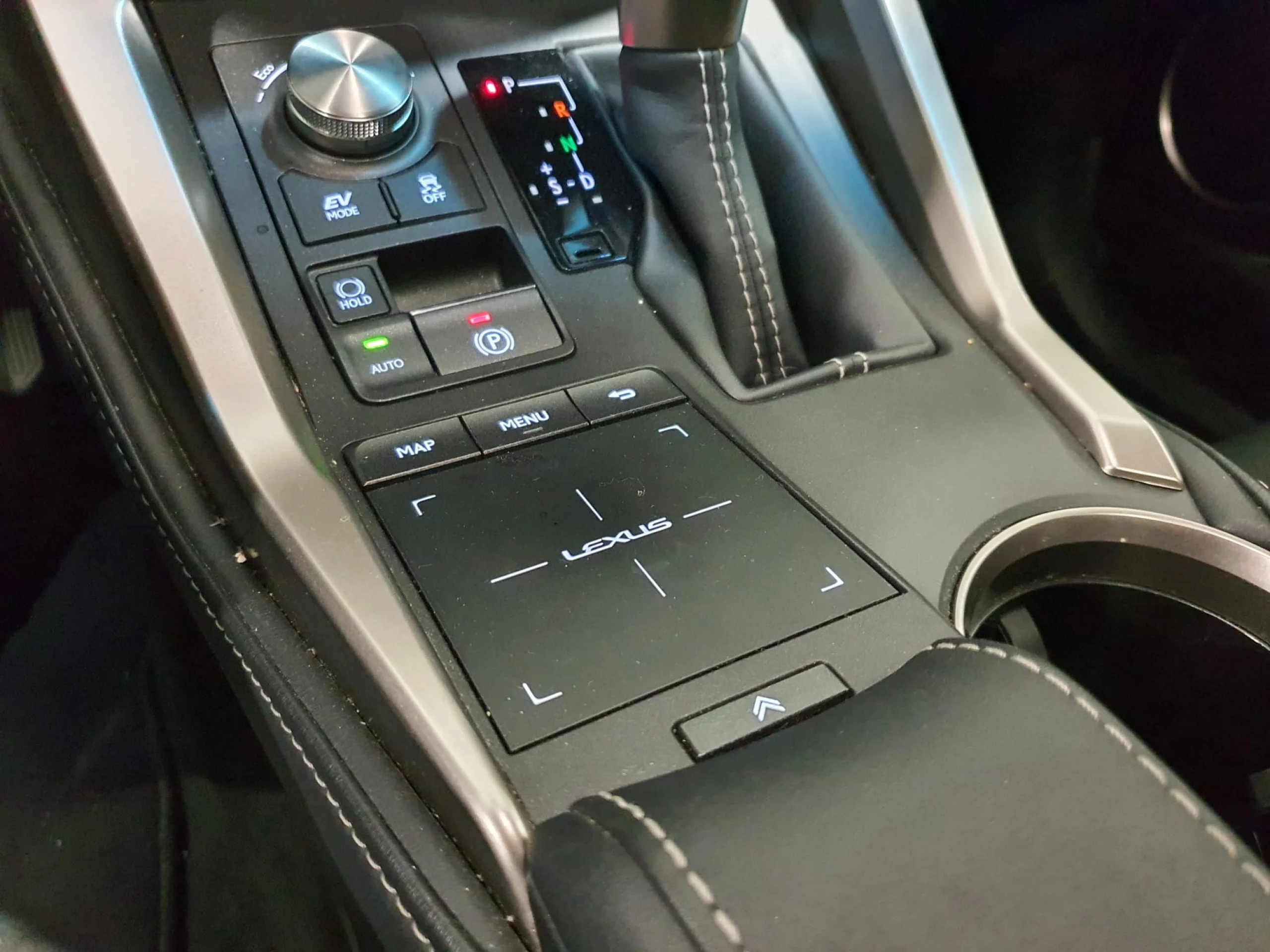 Lexus NX 300h NX300H EXECUTIVE  NAVIGATION 4WD - Foto 13