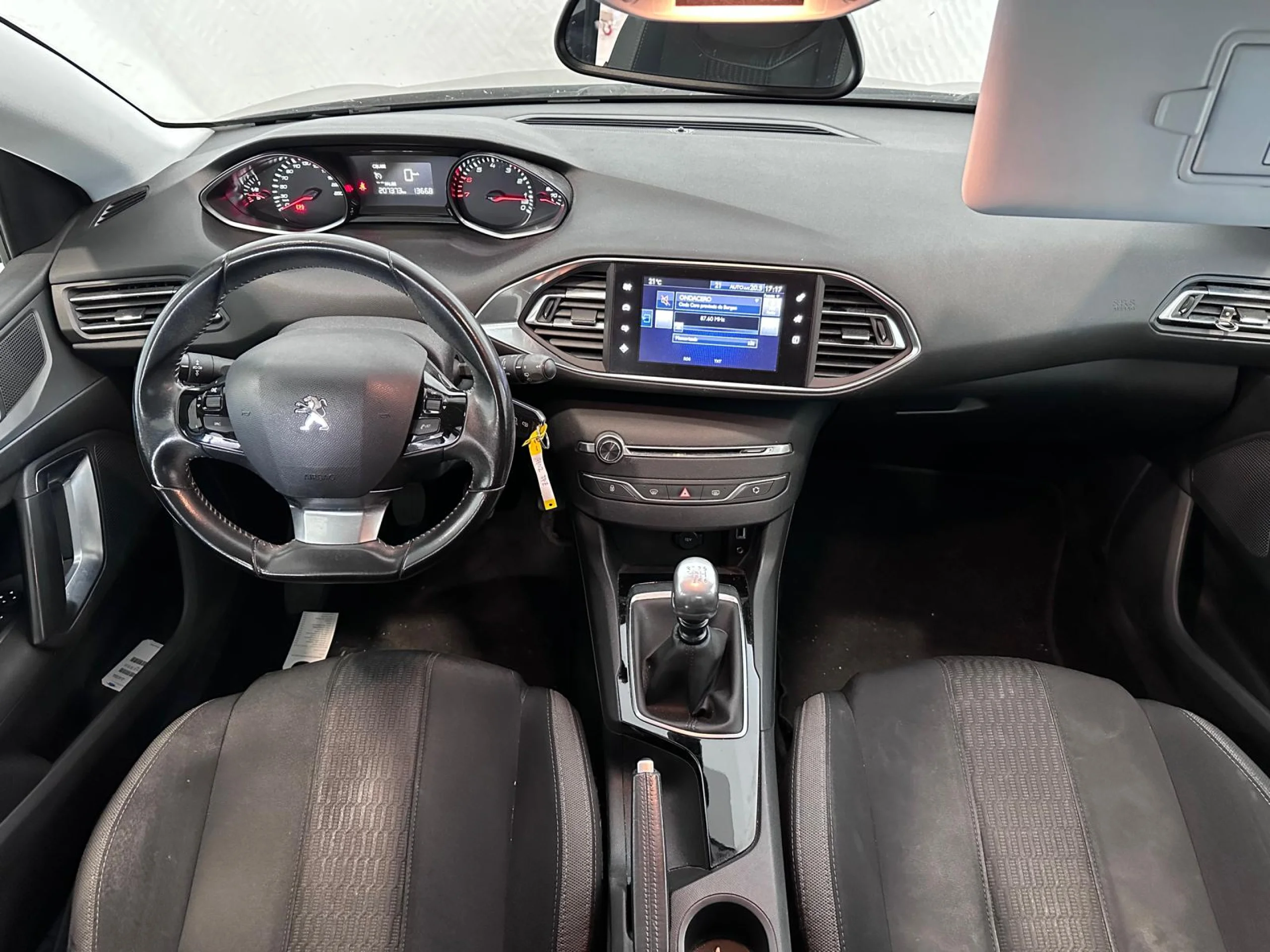 Peugeot 308 Style 1.2 Puertech - Foto 17