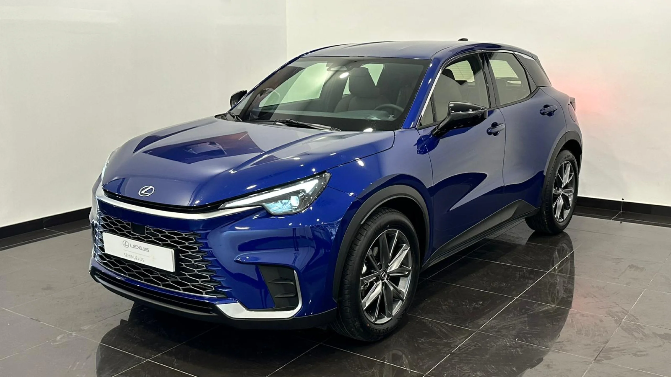 Lexus LBX ELEGANCE+ - Foto 1