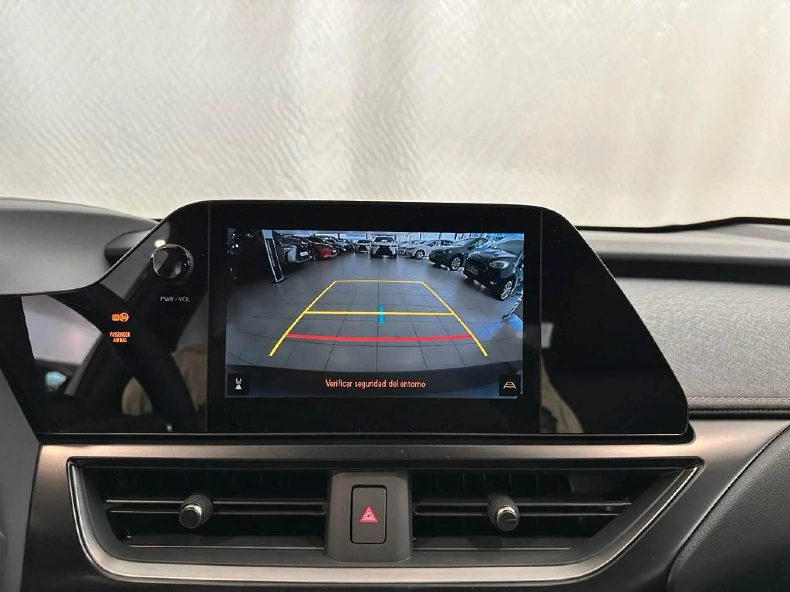 Lexus UX 250h 2WD PREMIUM - Foto 8