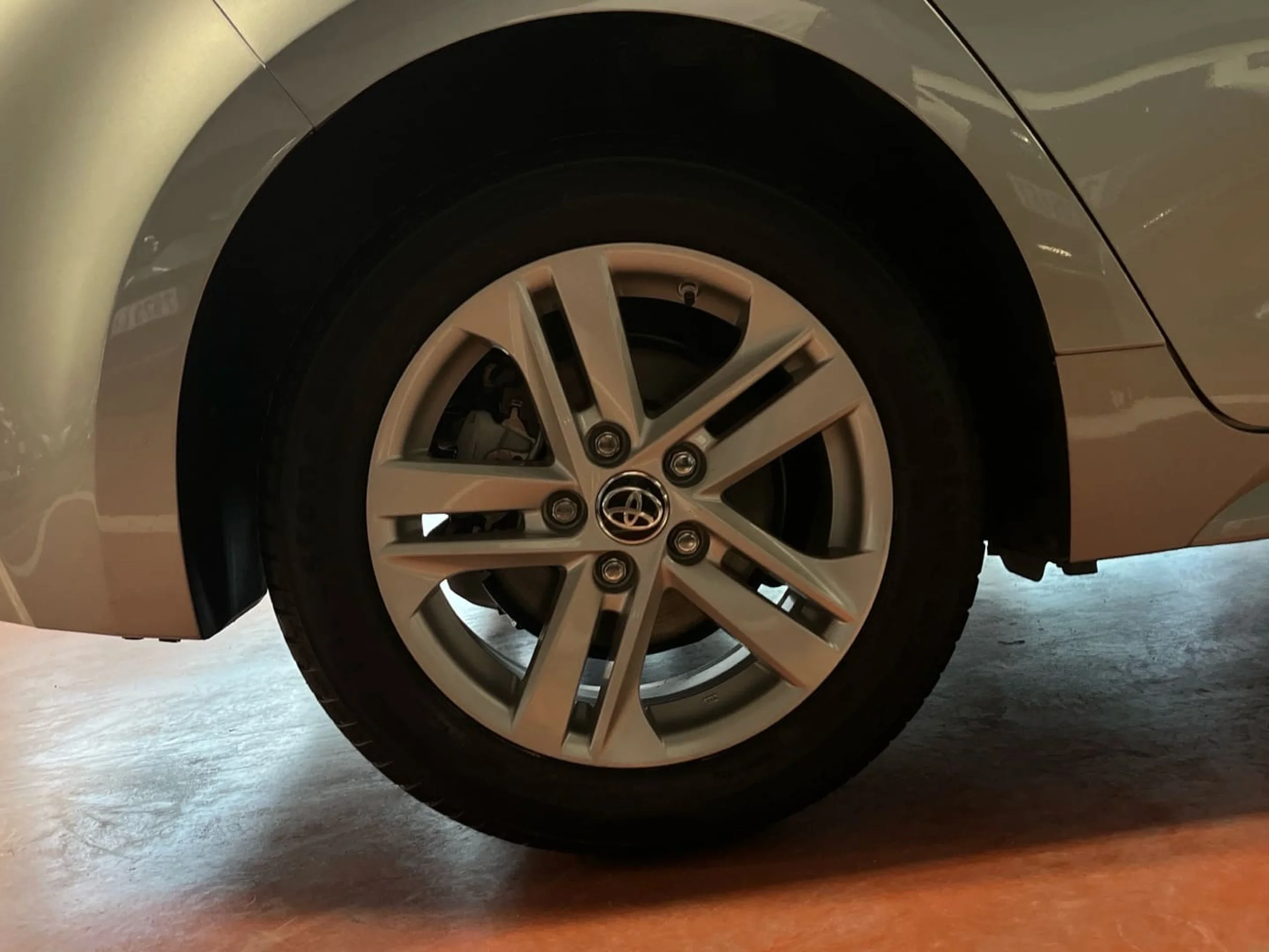 Toyota Corolla 125H Business - Foto 7