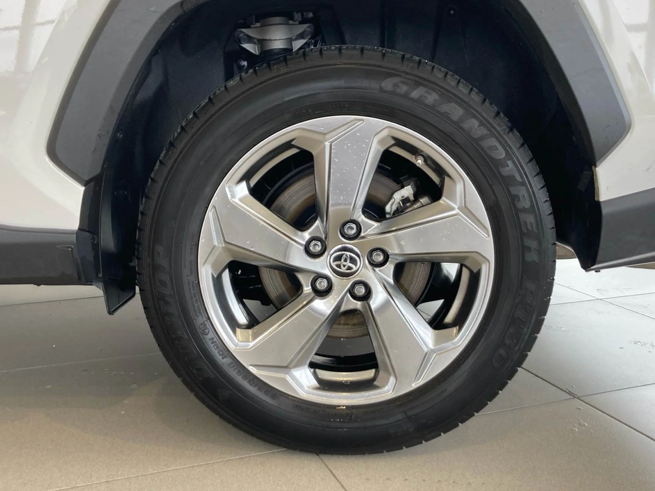 Toyota RAV 4 RAV4 220H Advance - Foto 6