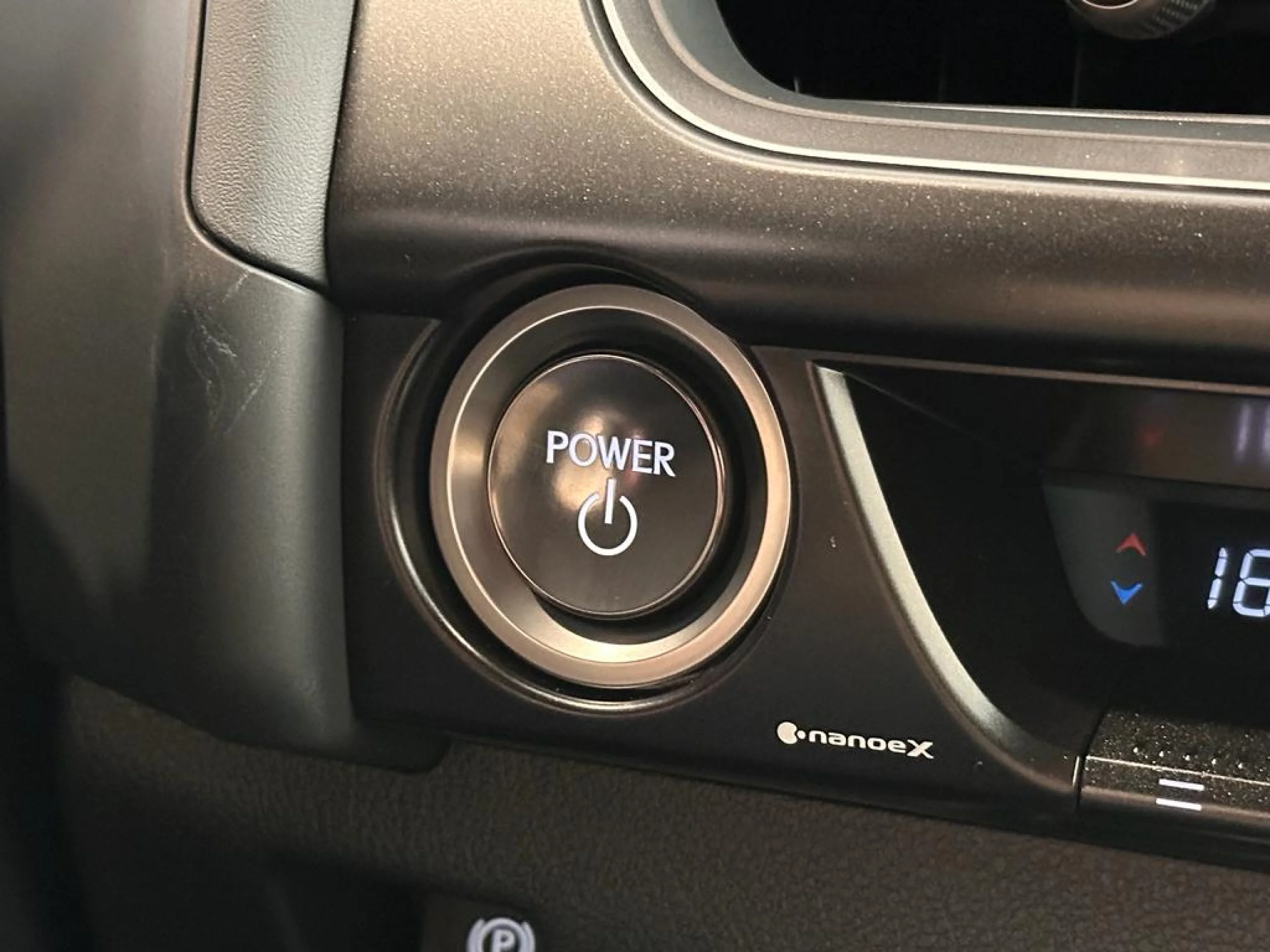 Lexus UX 250h 2WD PREMIUM - Foto 18