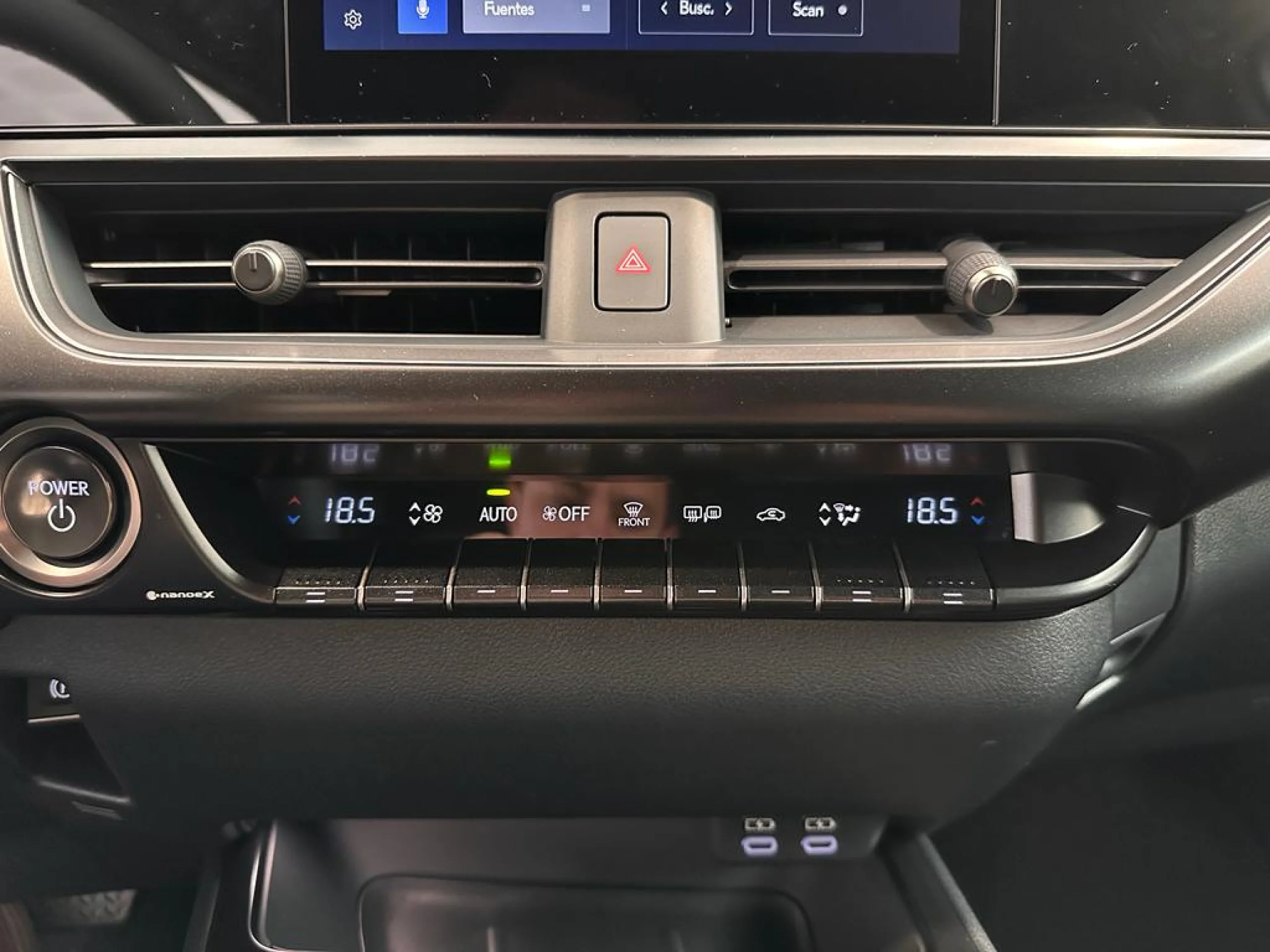 Lexus UX 250h 2WD PREMIUM - Foto 20