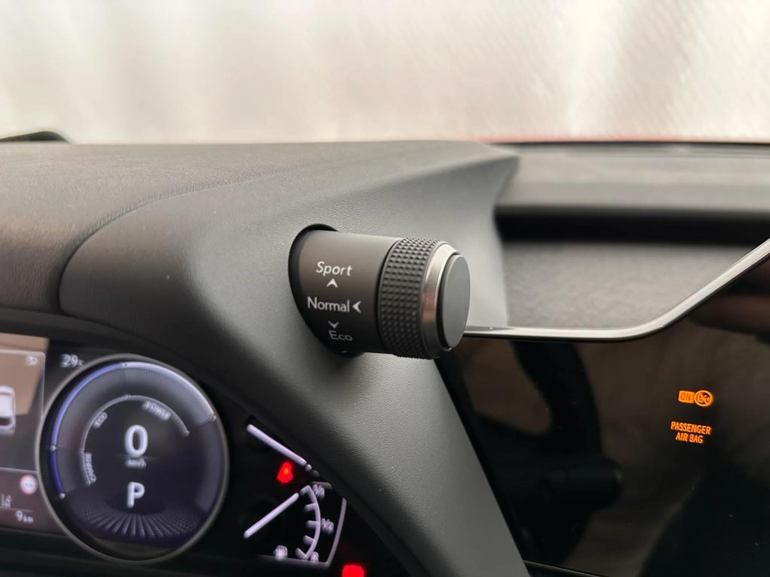 Lexus UX 250h 2WD PREMIUM - Foto 24