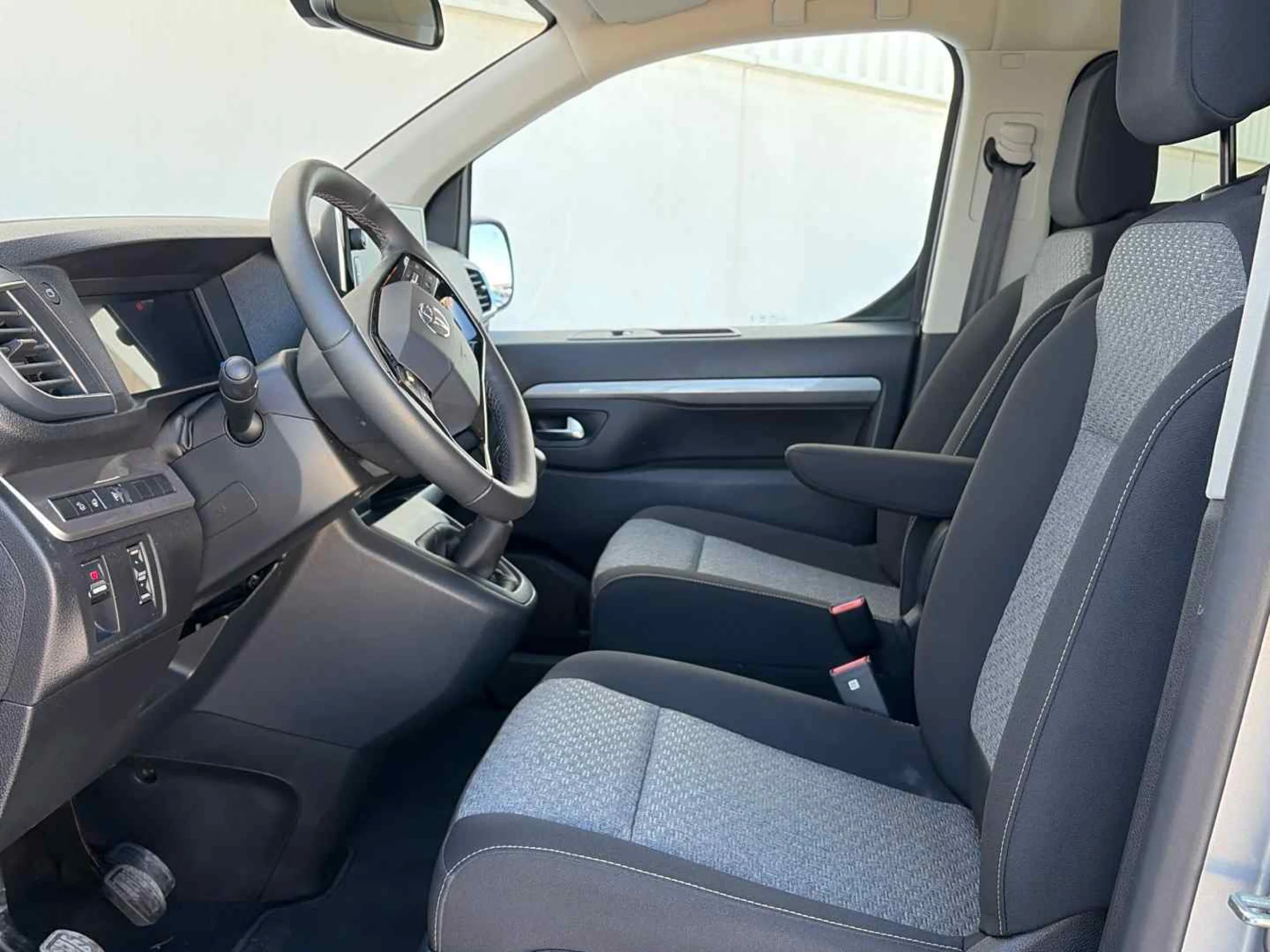 Toyota Proace Verso 2.0D 145CV 6MT Shuttle L1 VX - Foto 10