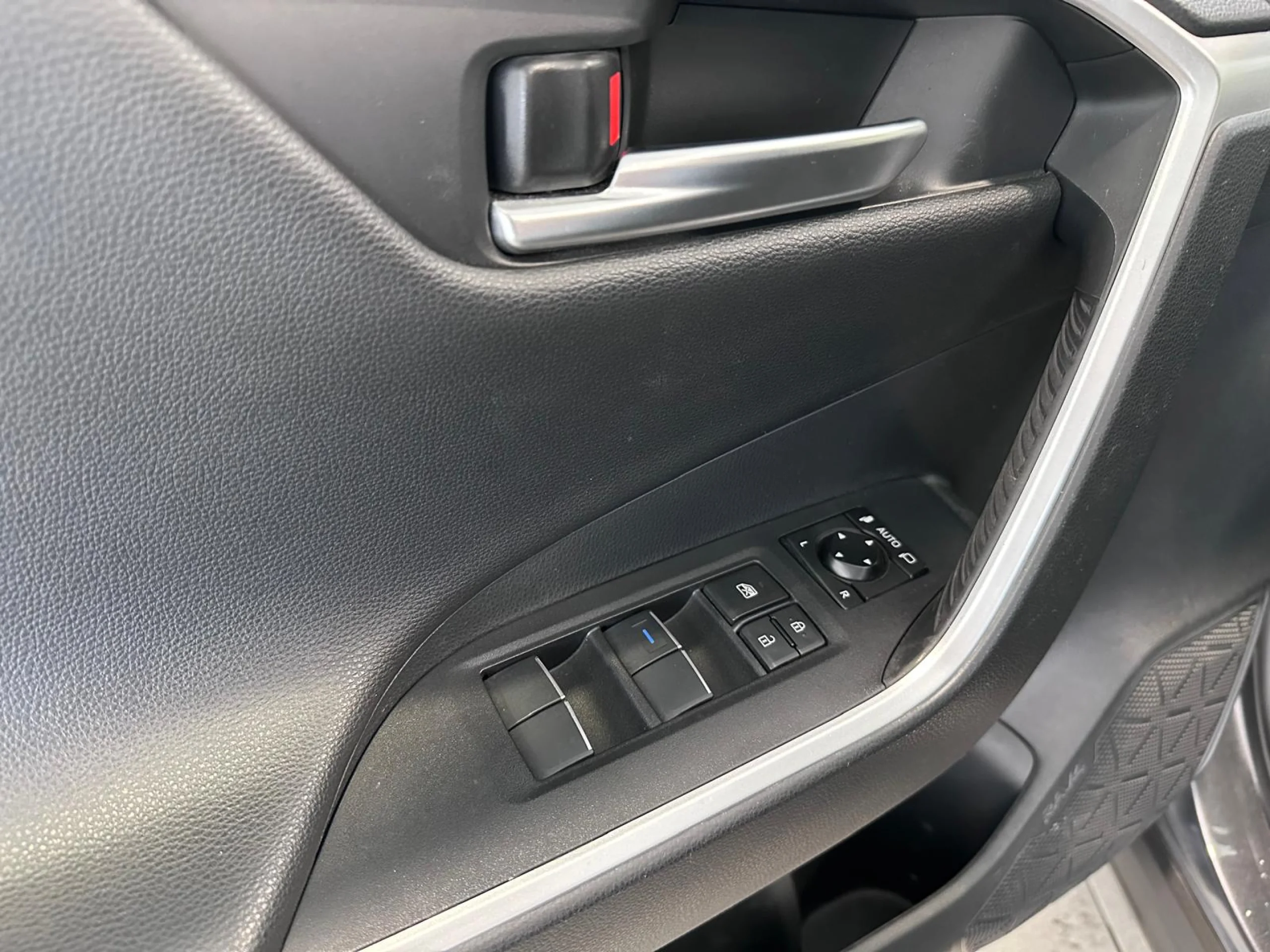 Toyota RAV 4 ADVANCE - Foto 13