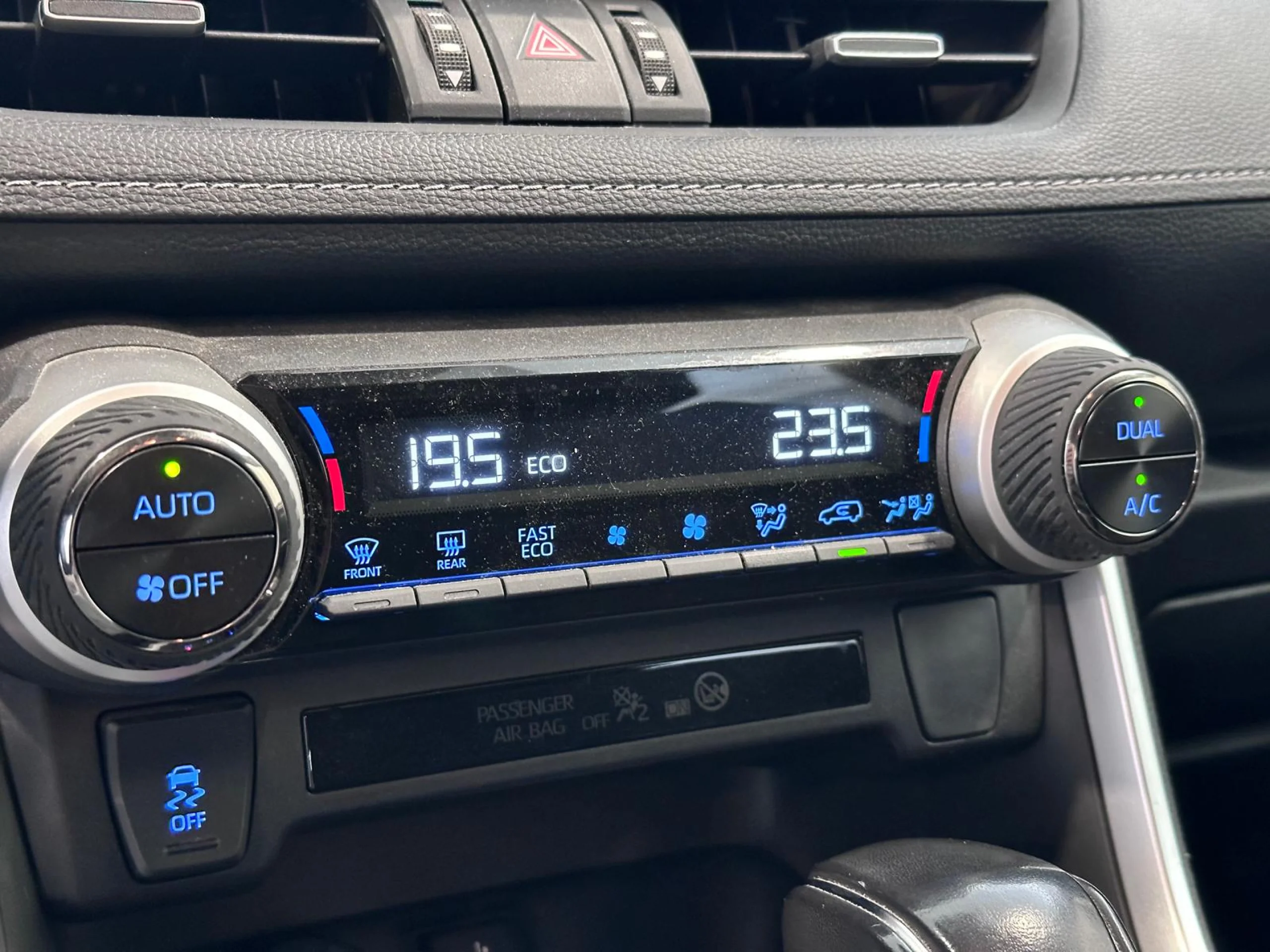 Toyota RAV 4 ADVANCE - Foto 17