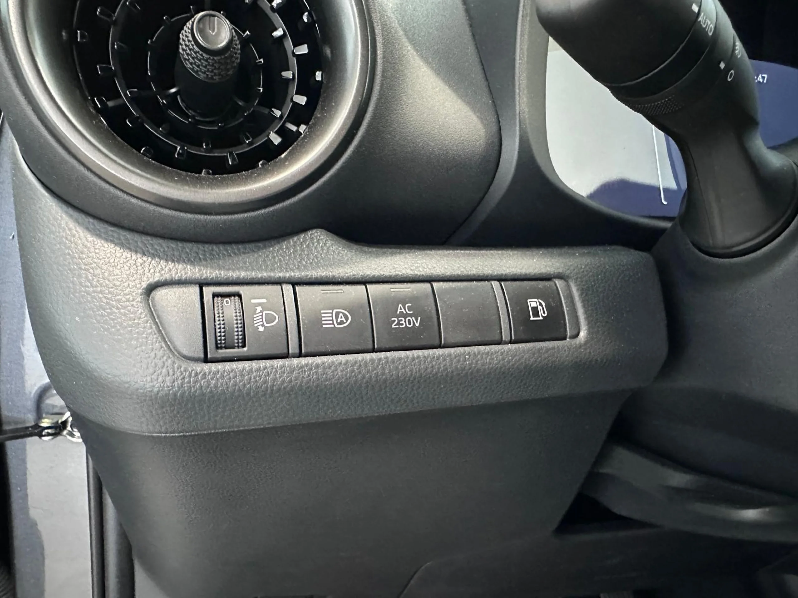 Toyota C-HR 220PHEV Advance - Foto 13