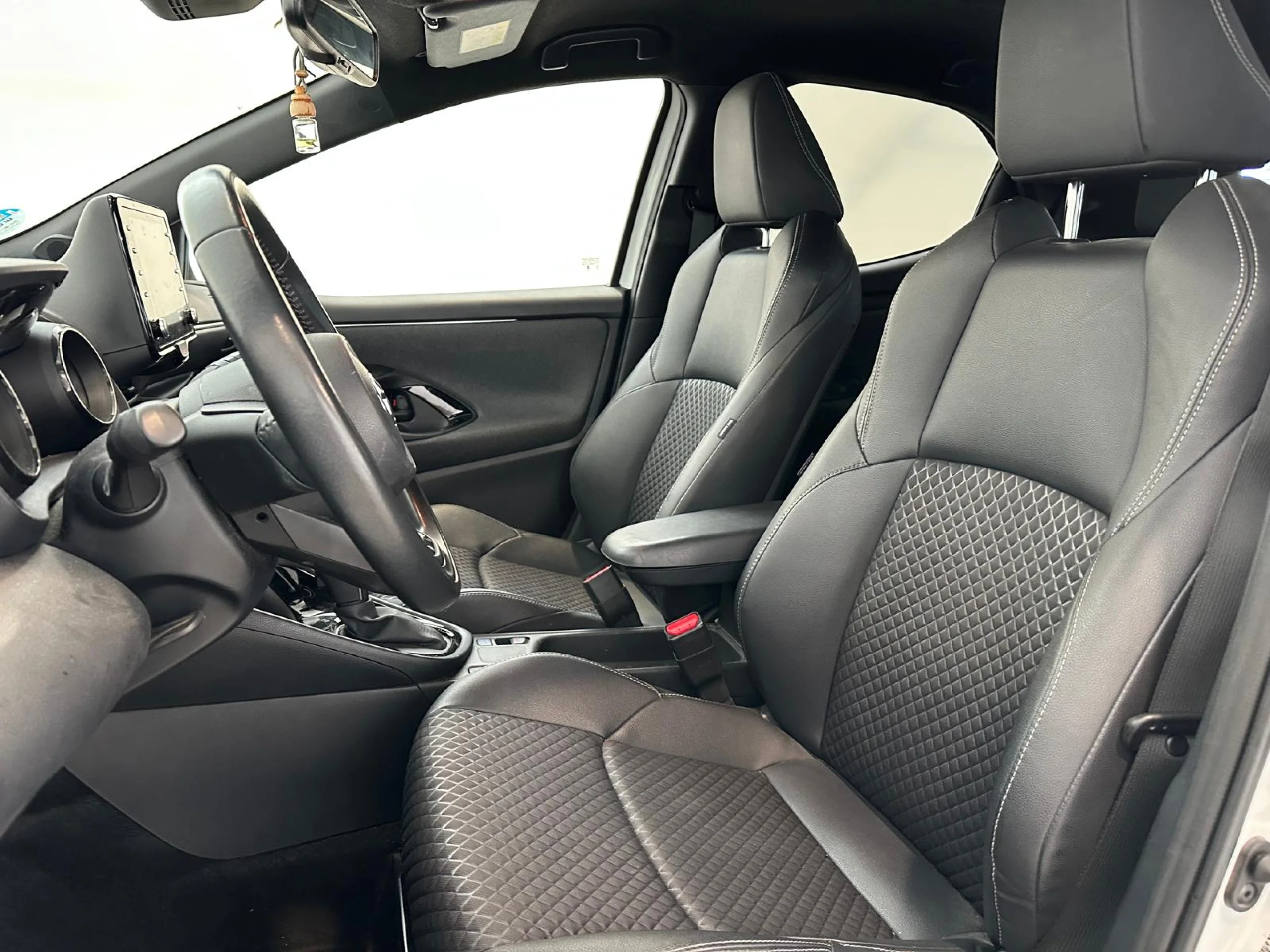 Toyota Yaris 1.5 120H Style Plus - Foto 6