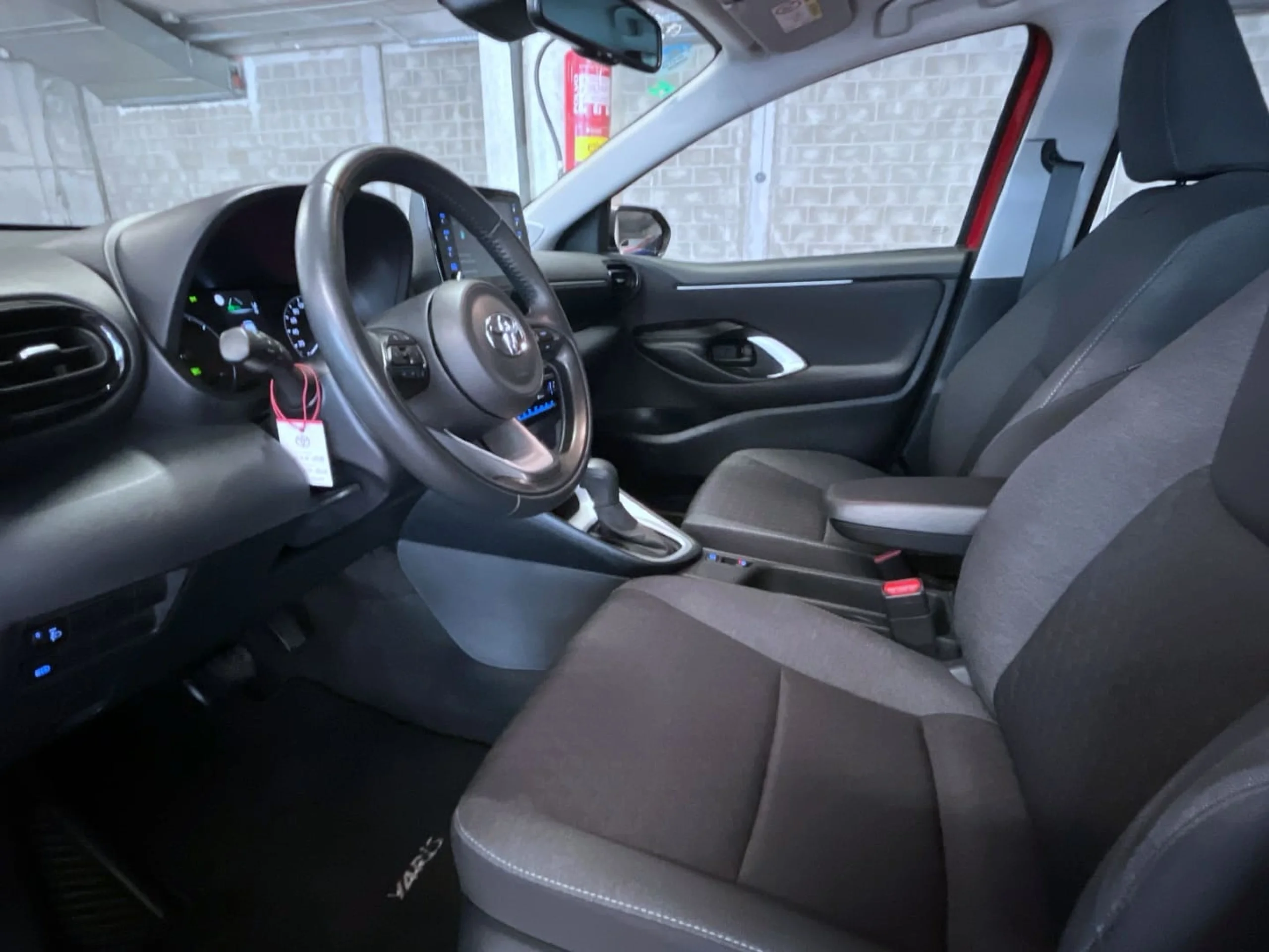 Toyota Yaris 120H Active Tech - Foto 11