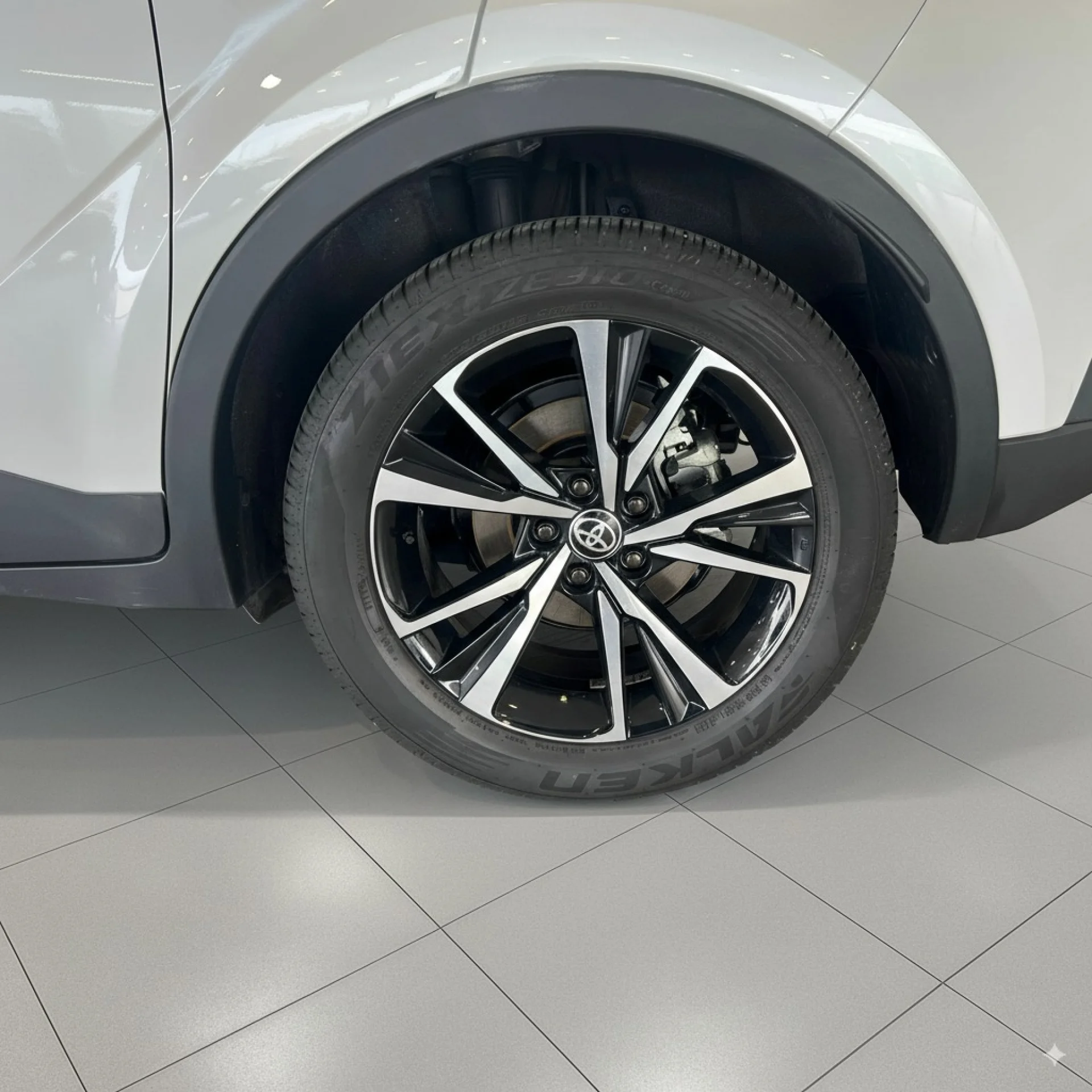 Toyota C-HR 220PHEV Advance - Foto 6