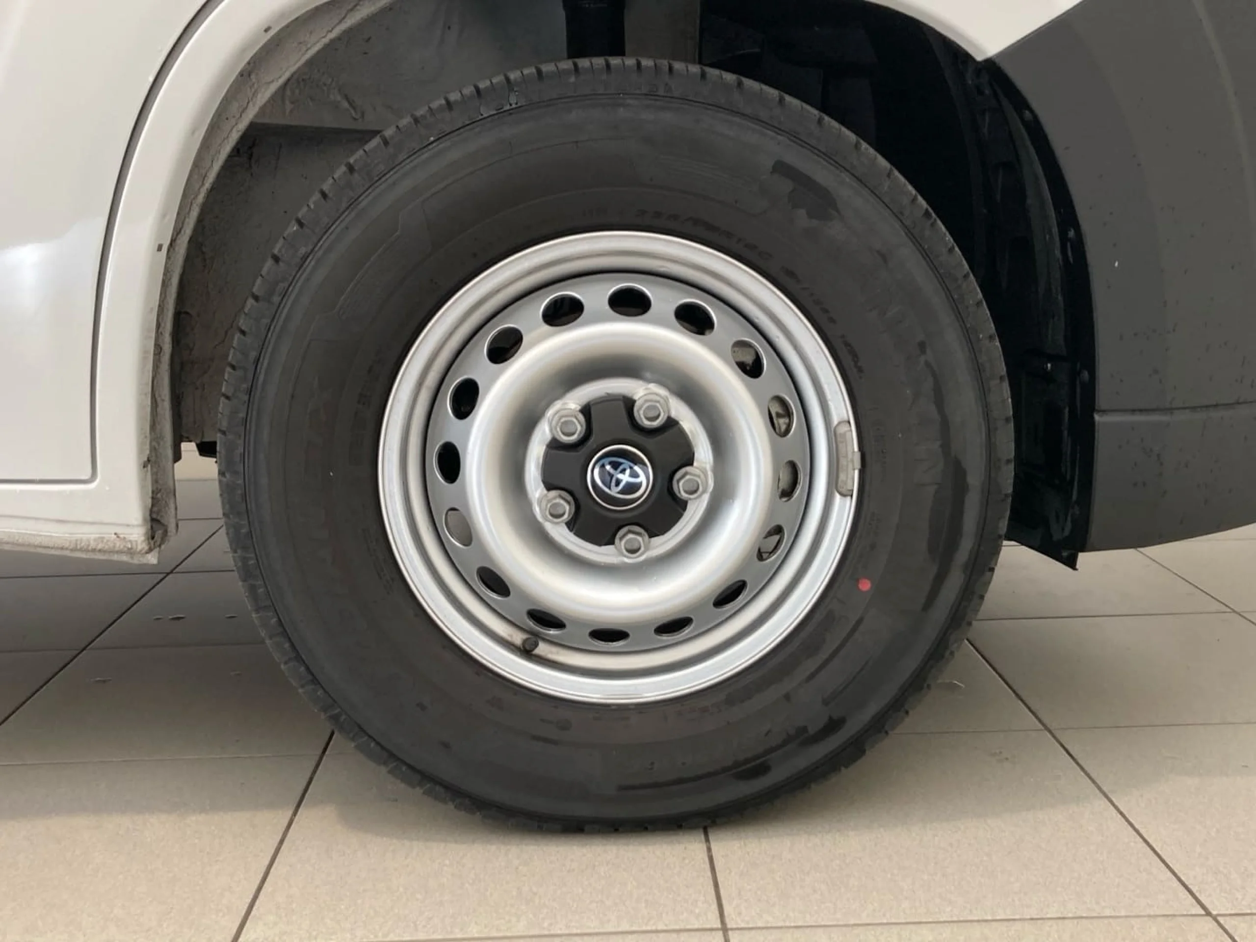 Toyota Proace Max VAN 2.2D 103 kW (140CV) L3H2 GX - Foto 6