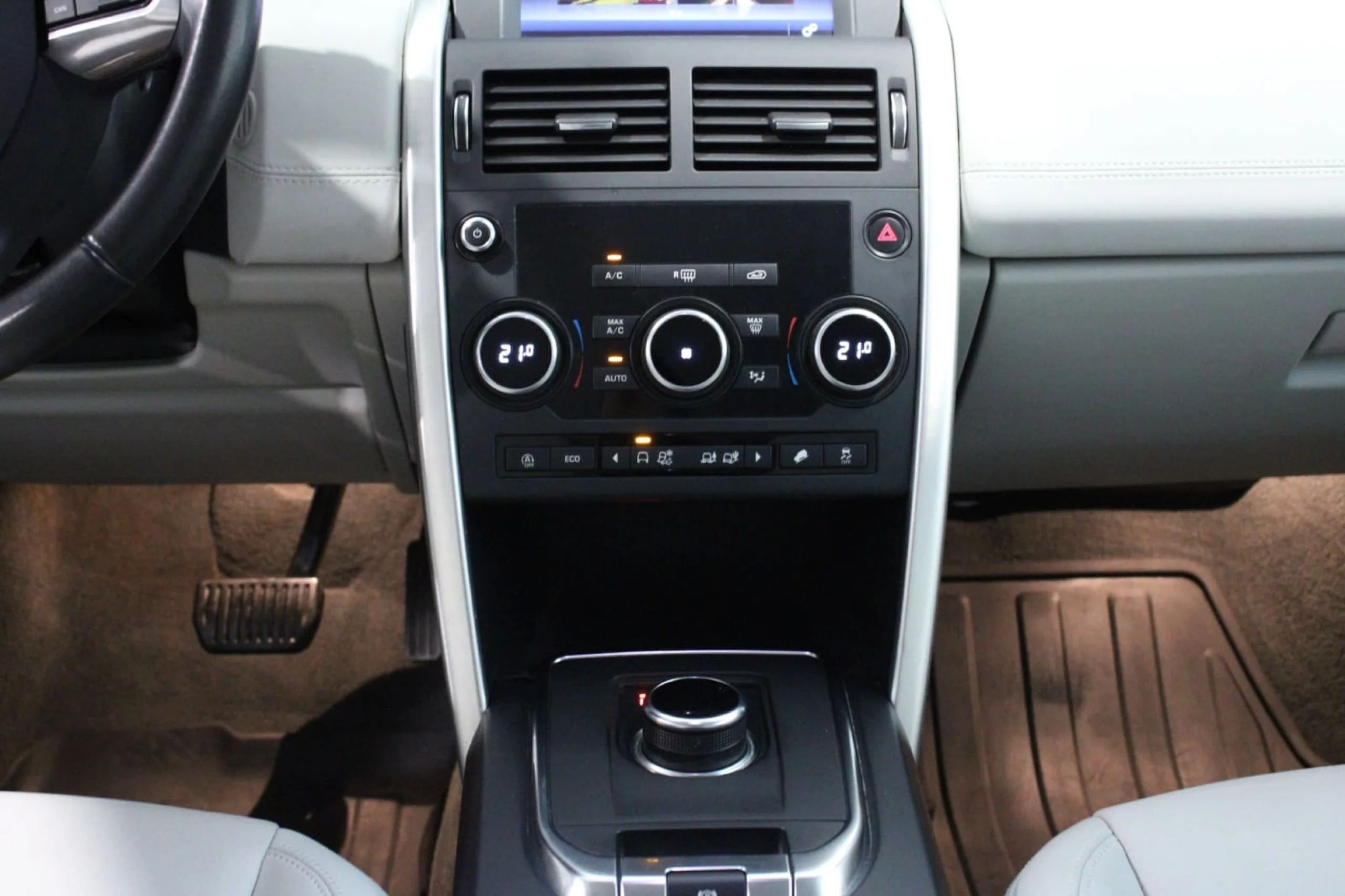 Land Rover Discovery Sport 2.0TD4 SE 4WD Aut. - Foto 19